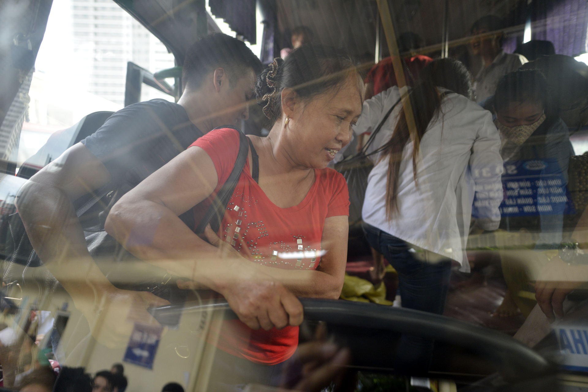 ben xe My Dinh dong nghit nguoi dip 2/9 anh 4