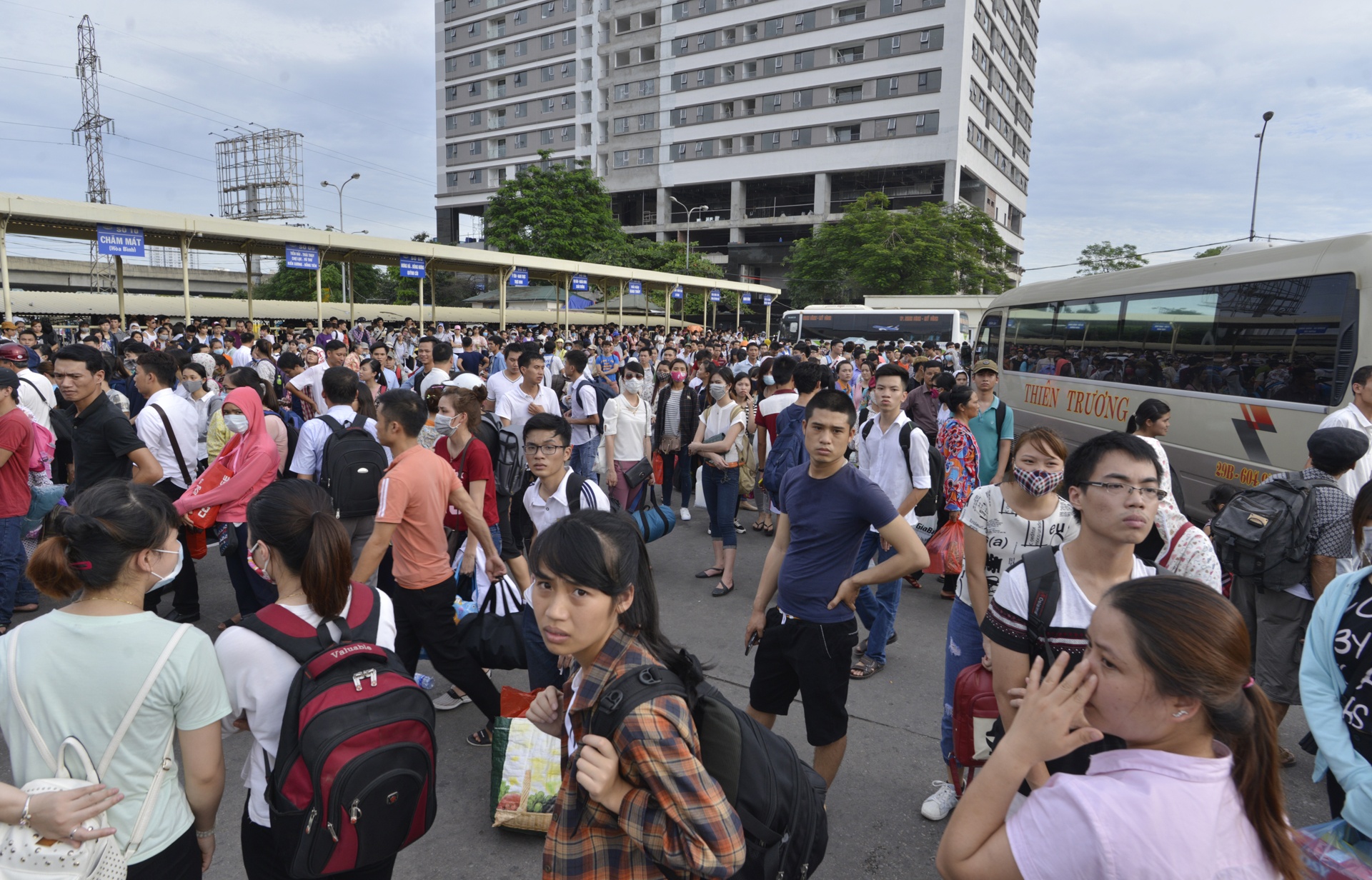 ben xe My Dinh dong nghit nguoi dip 2/9 anh 5