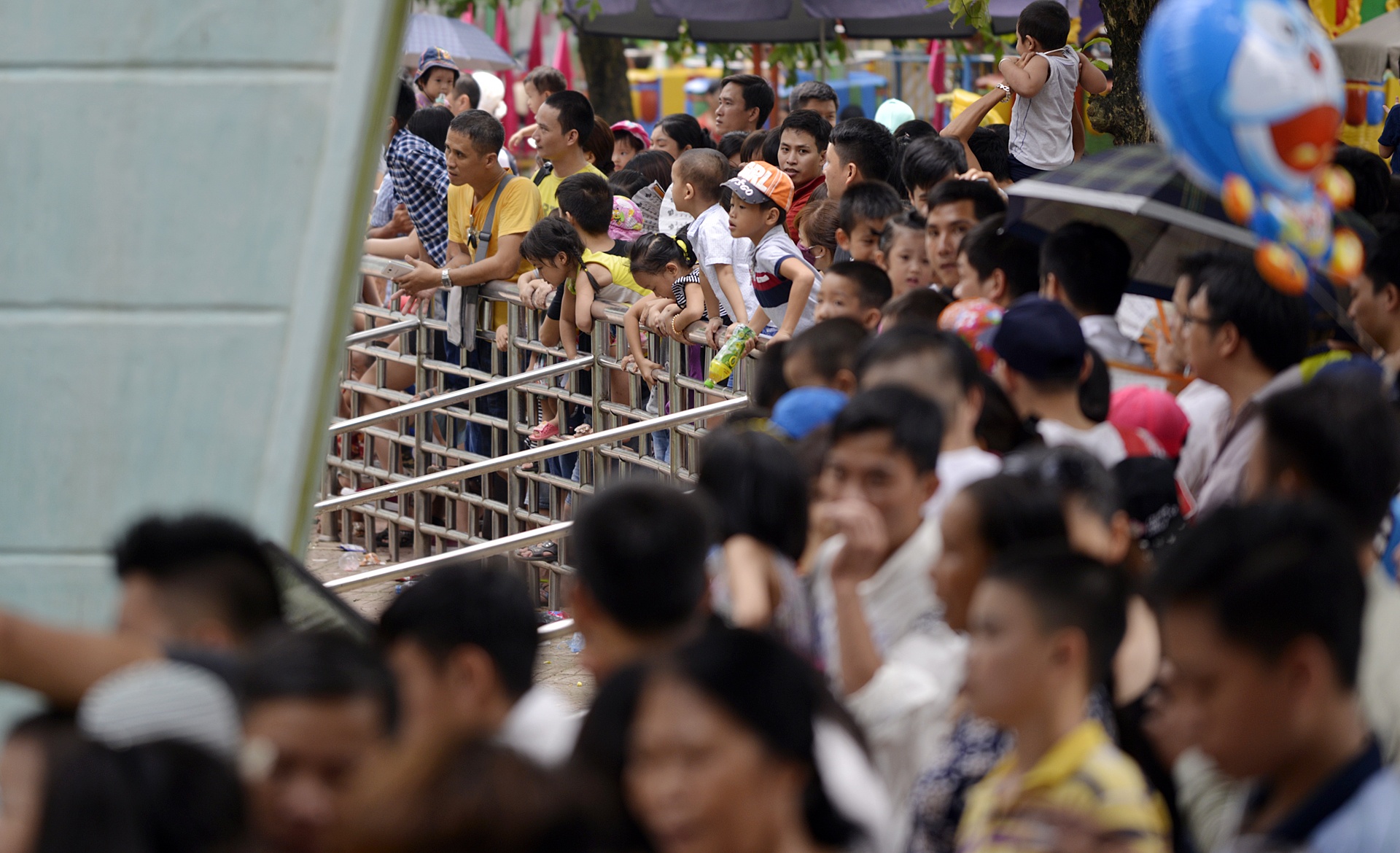 Khu vui choi dong nguoi dip nghi le Quoc khanh anh 4