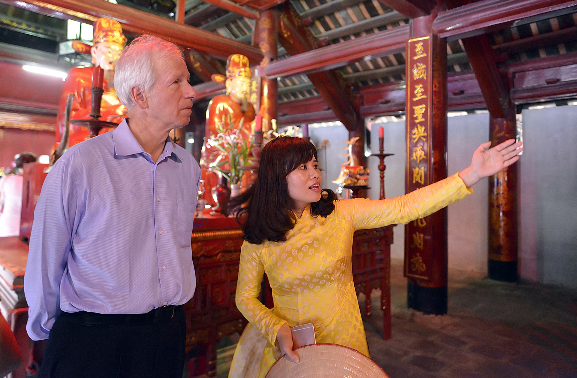 Bo truong Ngoai giao Canada so dau rua tai Van Mie anh 2