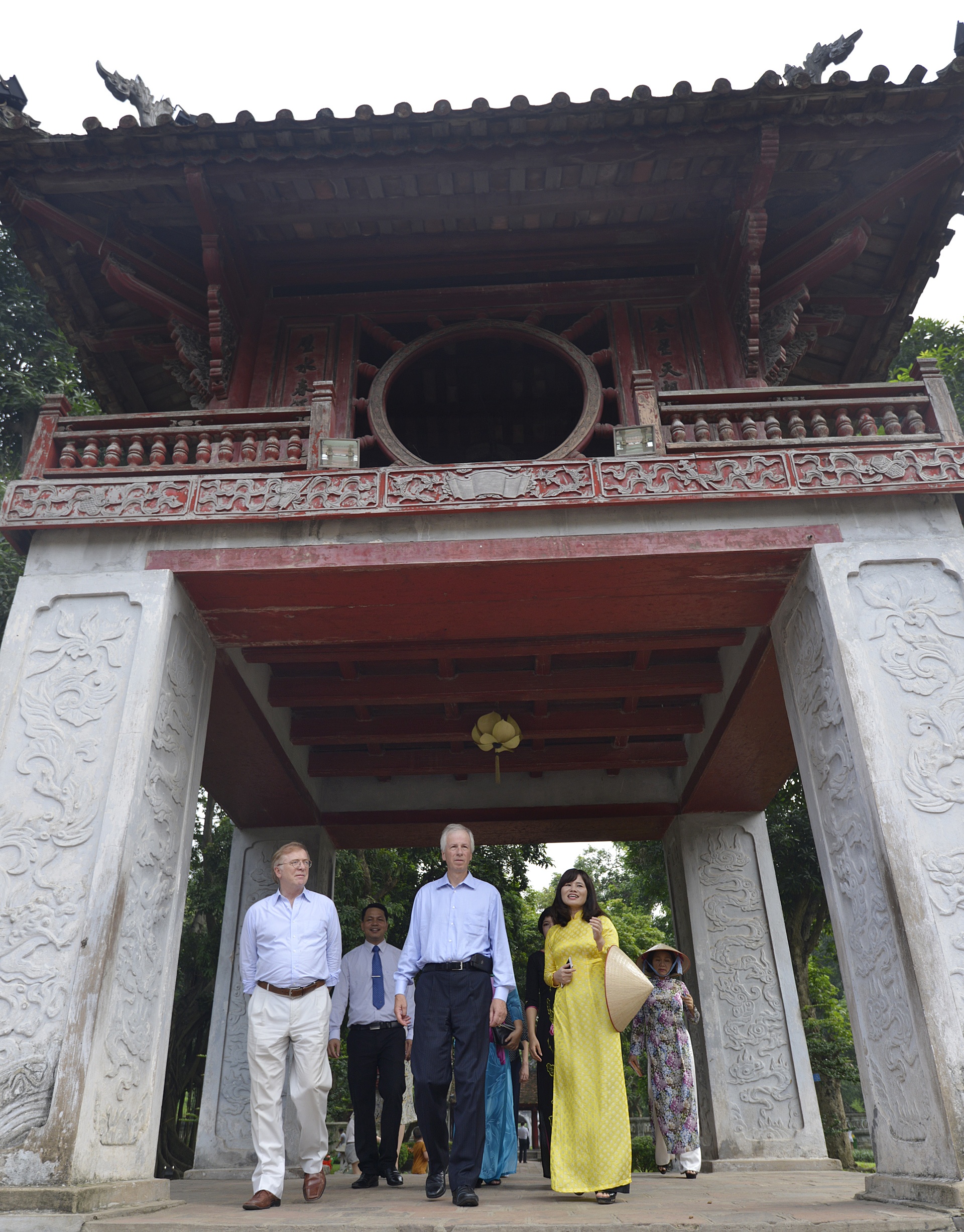 Bo truong Ngoai giao Canada so dau rua tai Van Mie anh 6