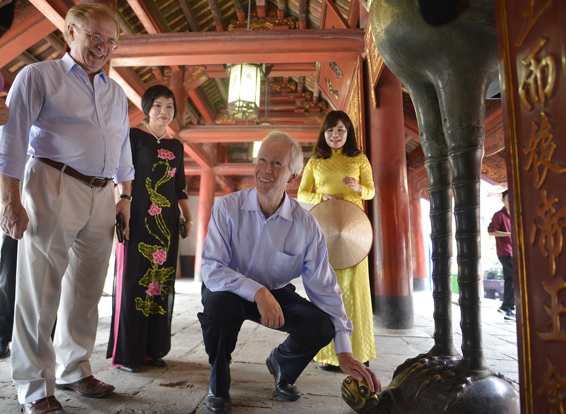 Bo truong Ngoai giao Canada so dau rua tai Van Mie anh 3