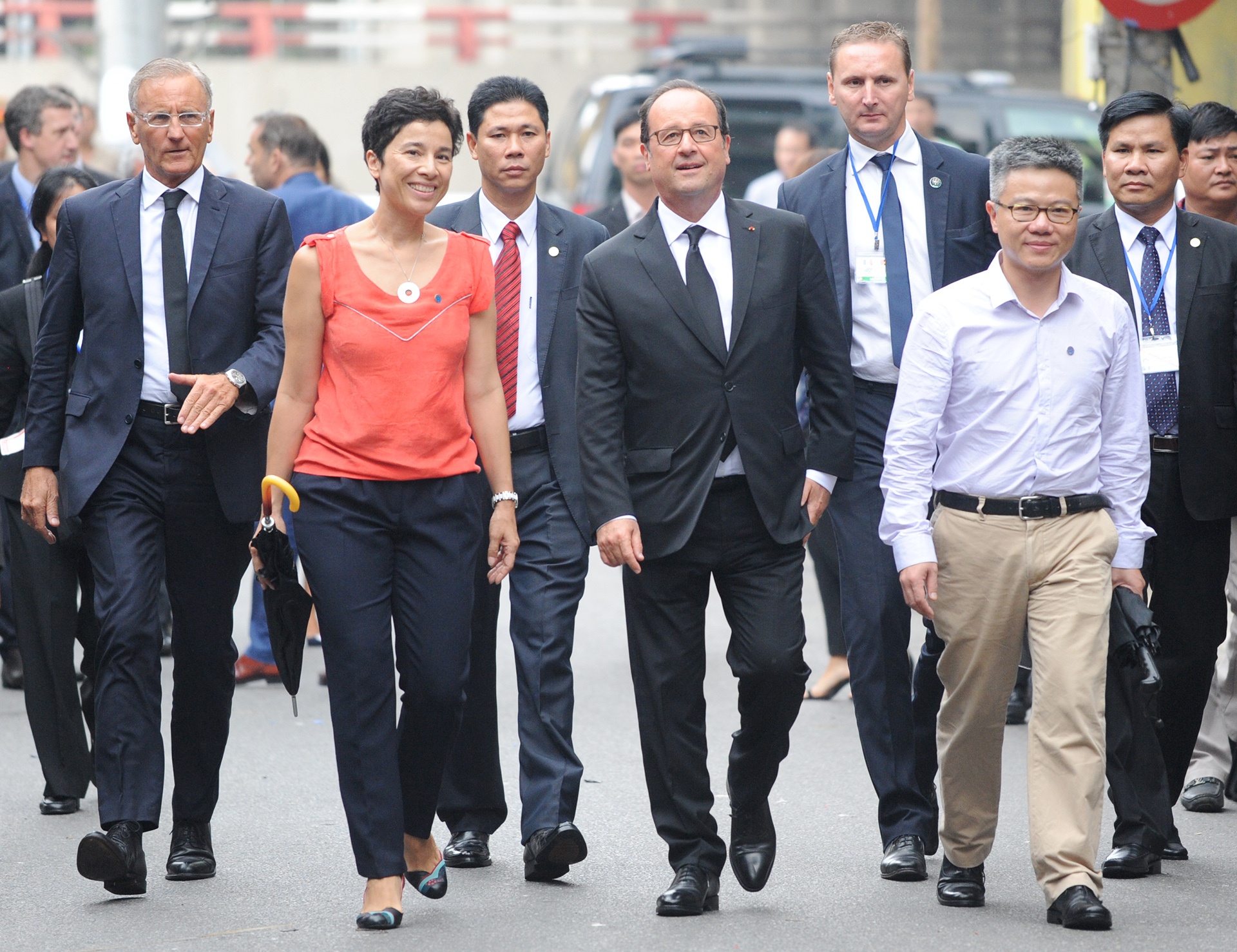 Tổng thống Pháp Francois Hollande thăm Việt Nam ảnh 12 Tong thong Phap Francois Hollande tham Viet Nam anh 12