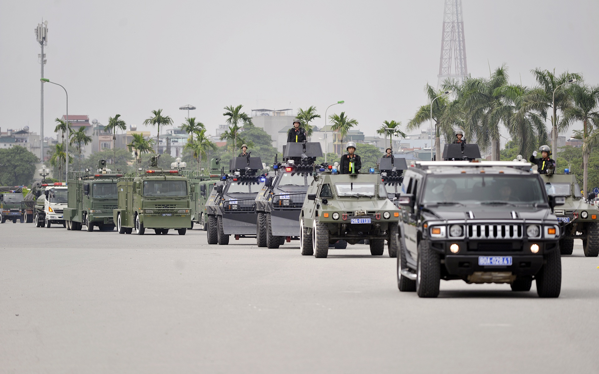 Dan xe cua canh sat co dong anh 7