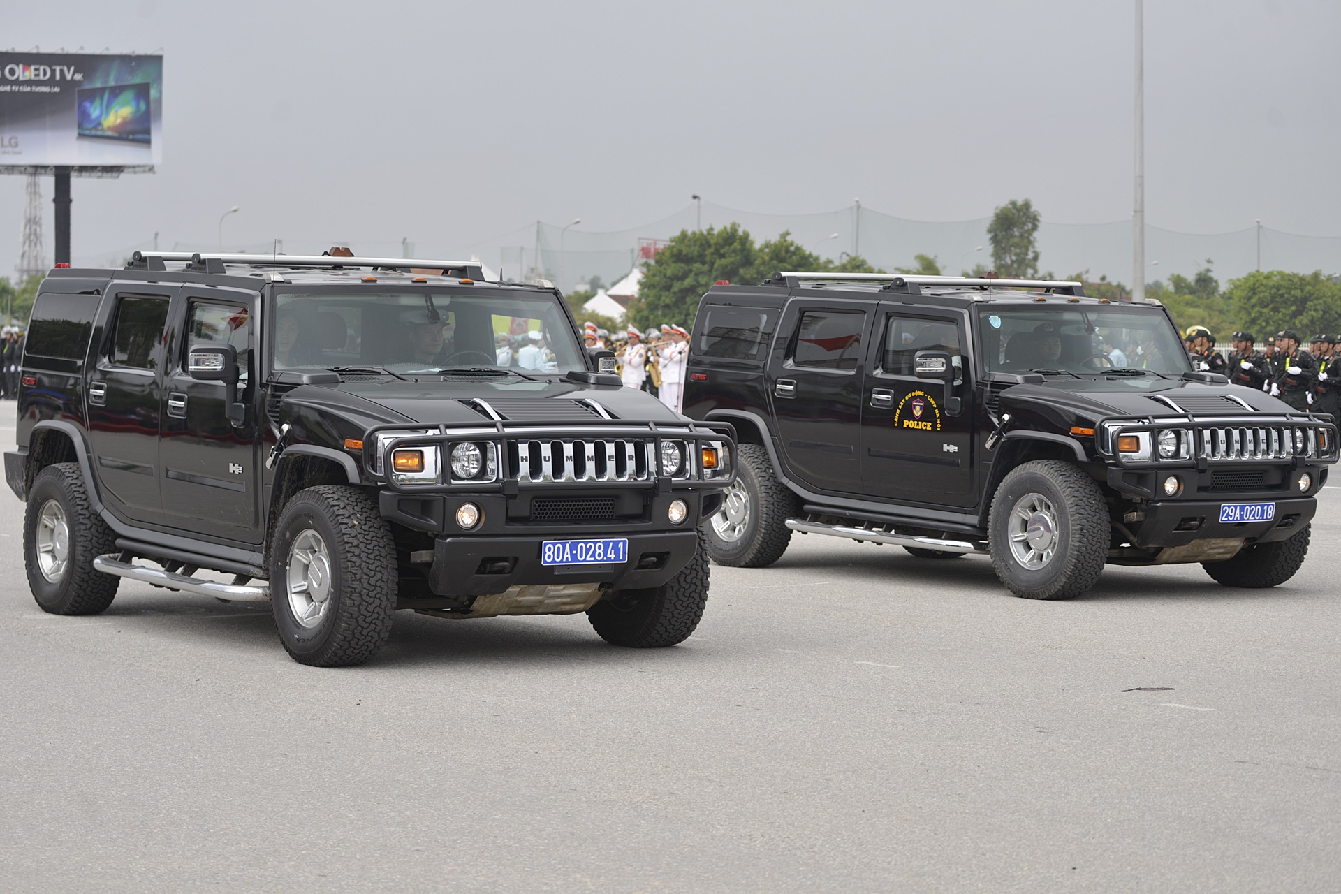 Dan xe cua canh sat co dong anh 9