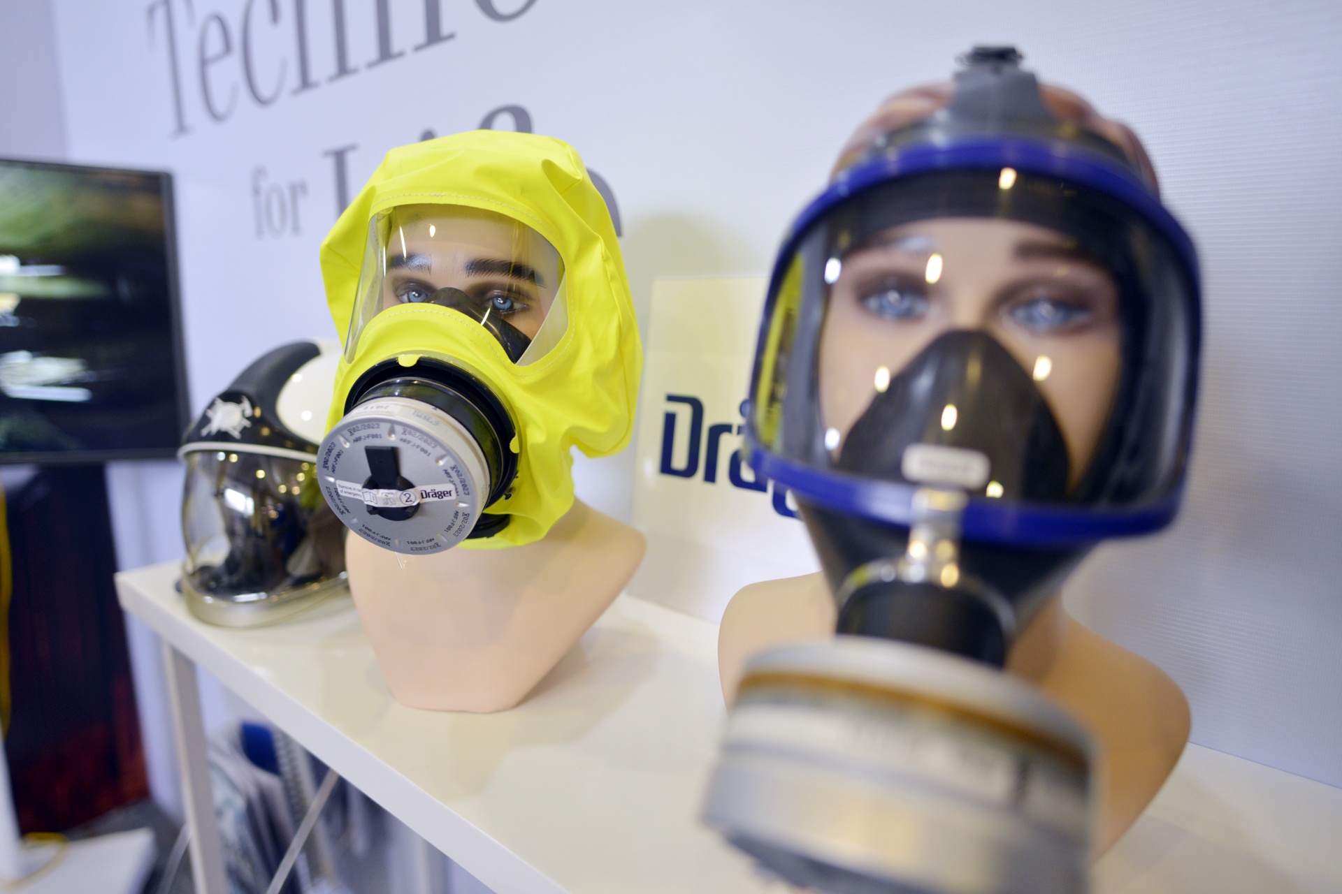 Hang loat thiet bi chua chay hien dai cua Ha Noi anh 12