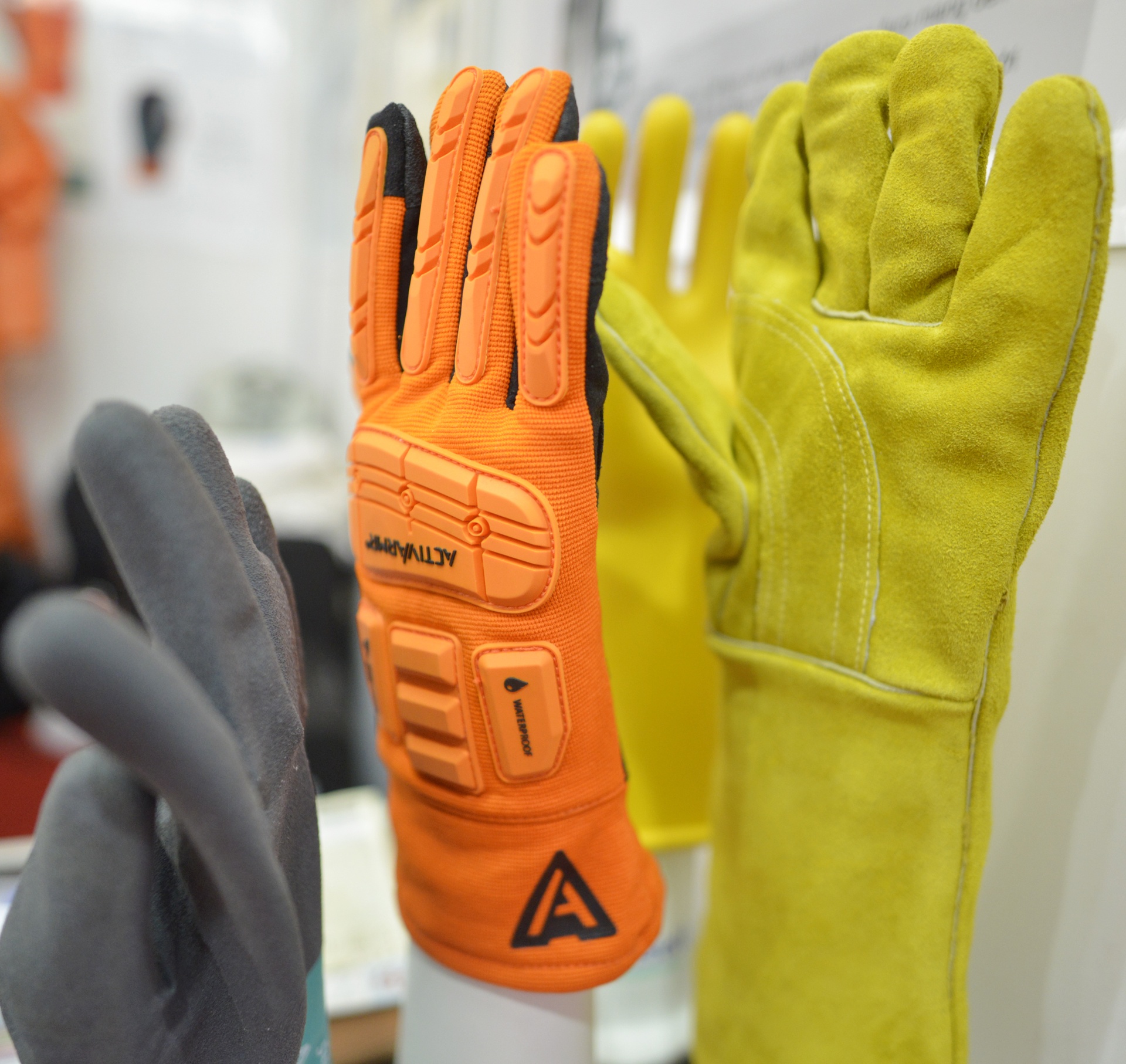 Hang loat thiet bi chua chay hien dai cua Ha Noi anh 13