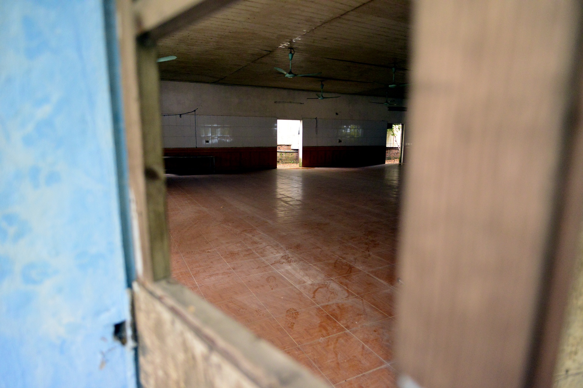 Nha may Vinaxuki dong cua anh 16