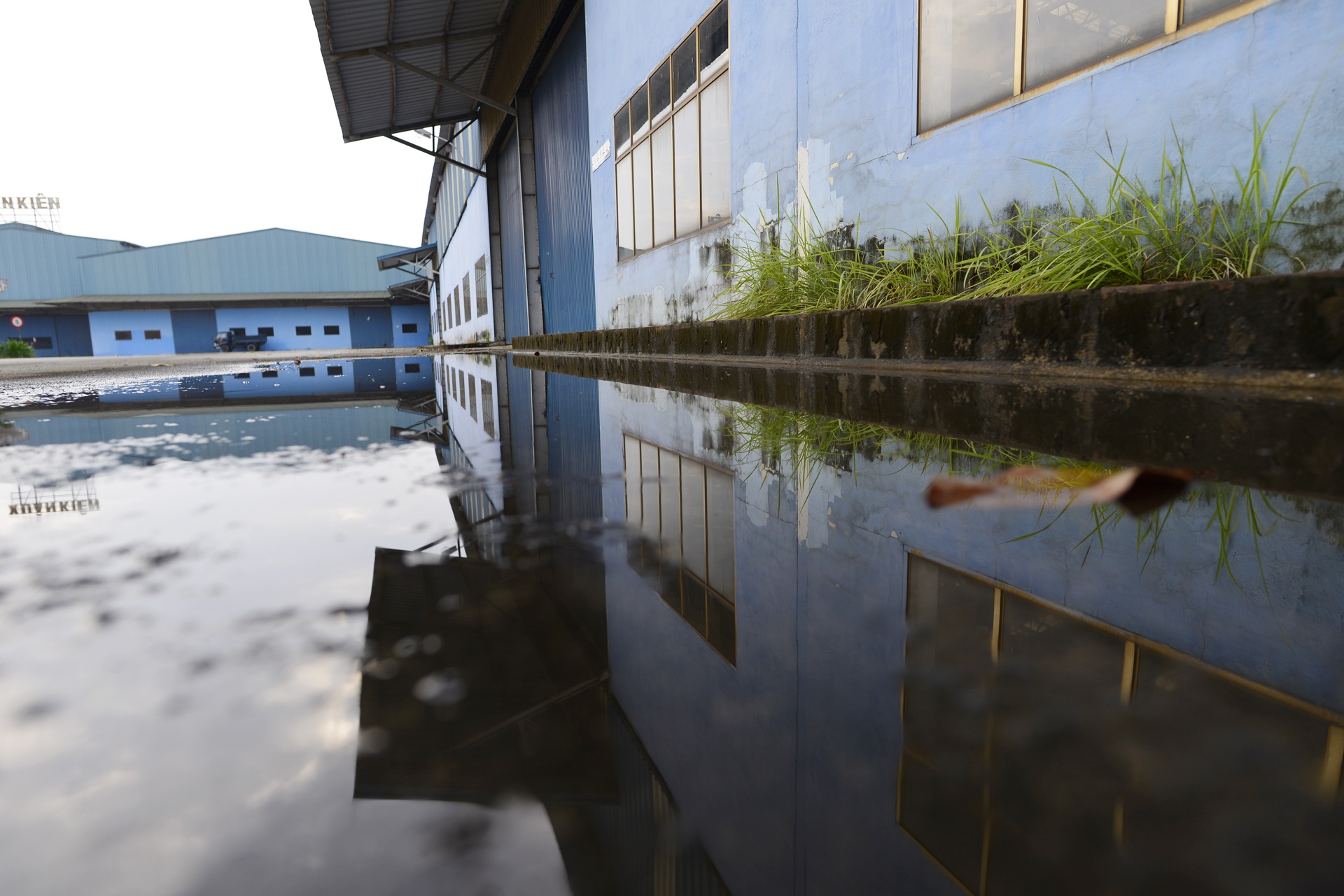 Nha may Vinaxuki dong cua anh 3