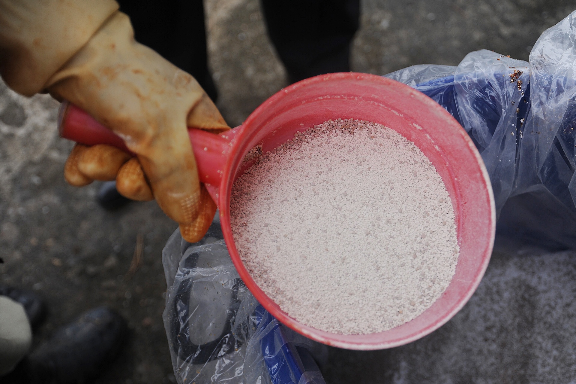 Xu ly nuoc ho bang hoa chat anh 3