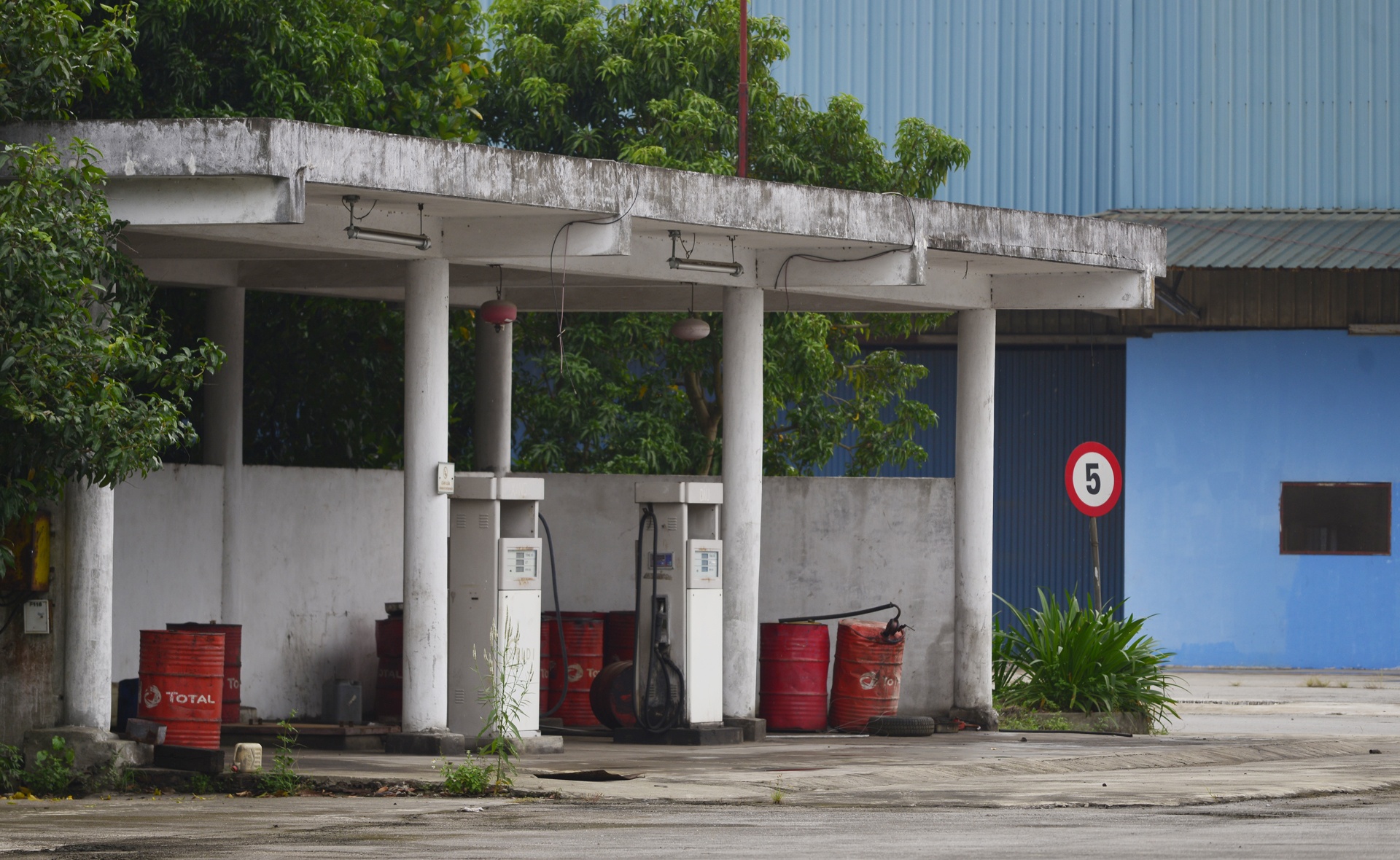 Nha may Vinaxuki dong cua anh 9