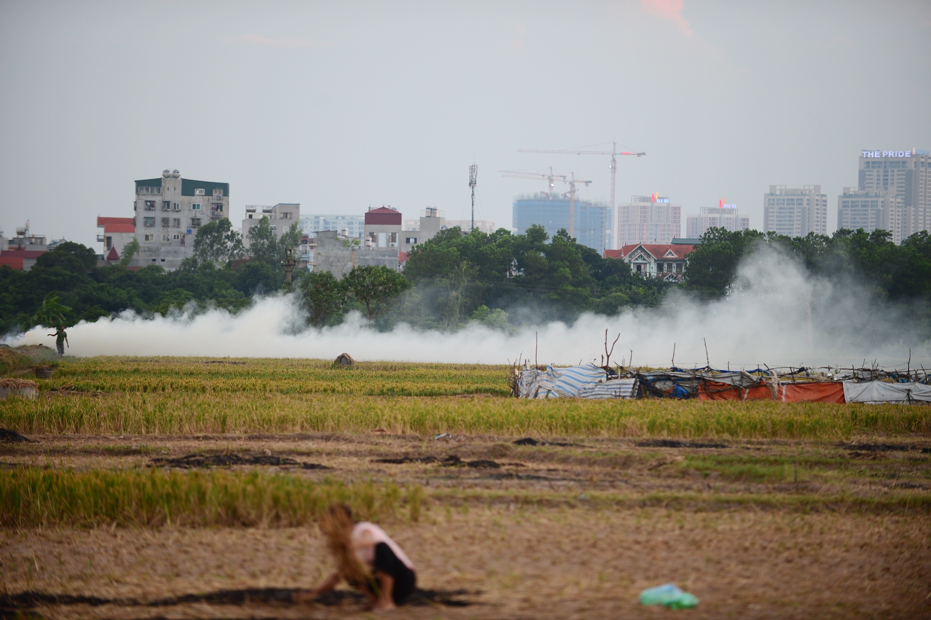 Khoi mu bao trum dem Ha Noi anh 13