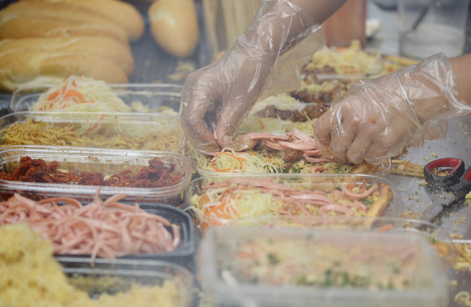 Gioi tre Ha Noi do xo di mua sam cuoi tuan anh 9