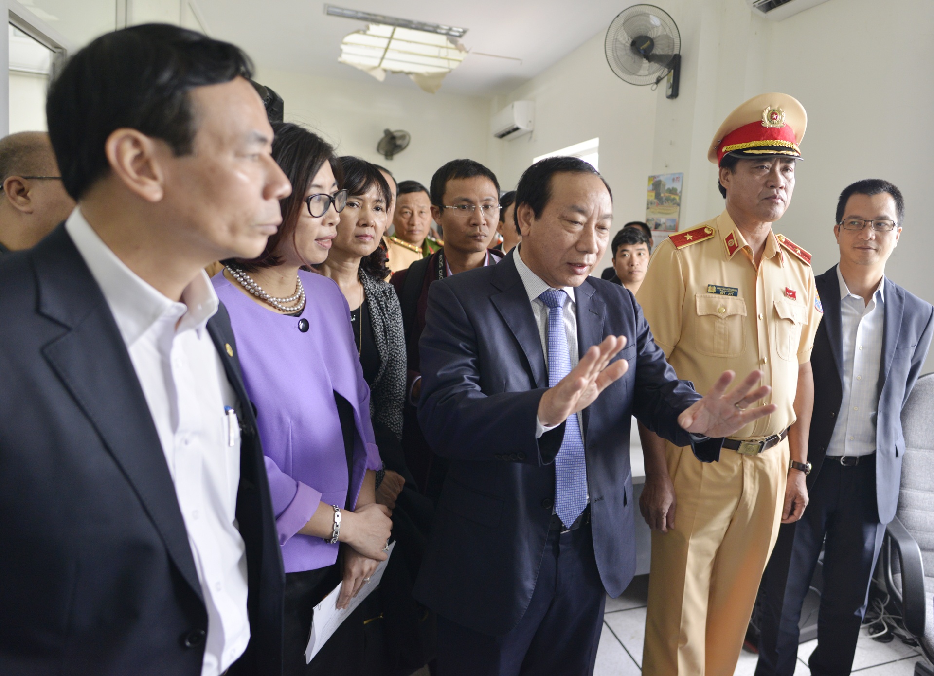 Xu phat vi pham qua camera tren cao toc Noi Bai anh 2