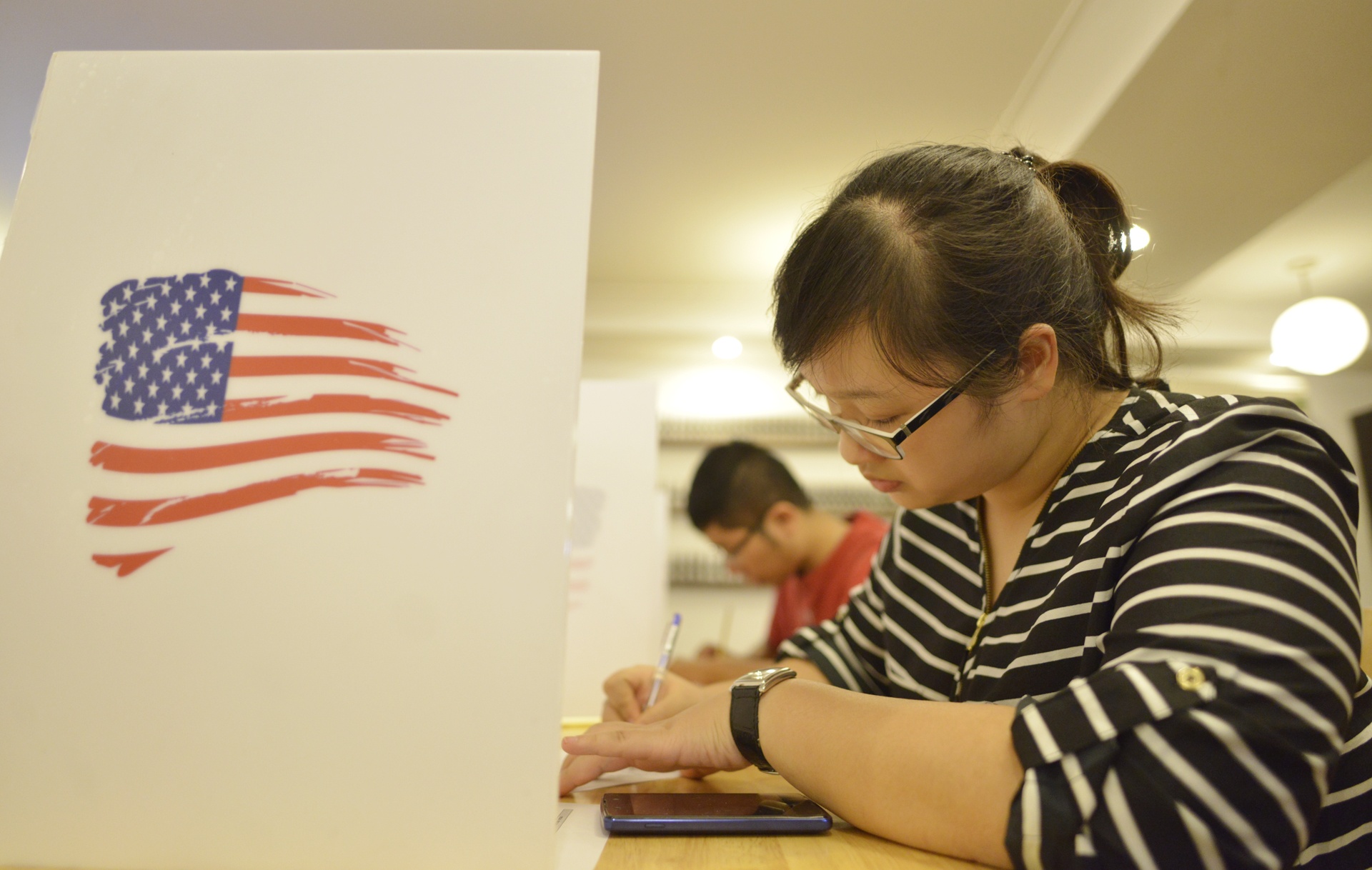 Nguoi Viet thu trai nghiem bau cu kieu My anh 5