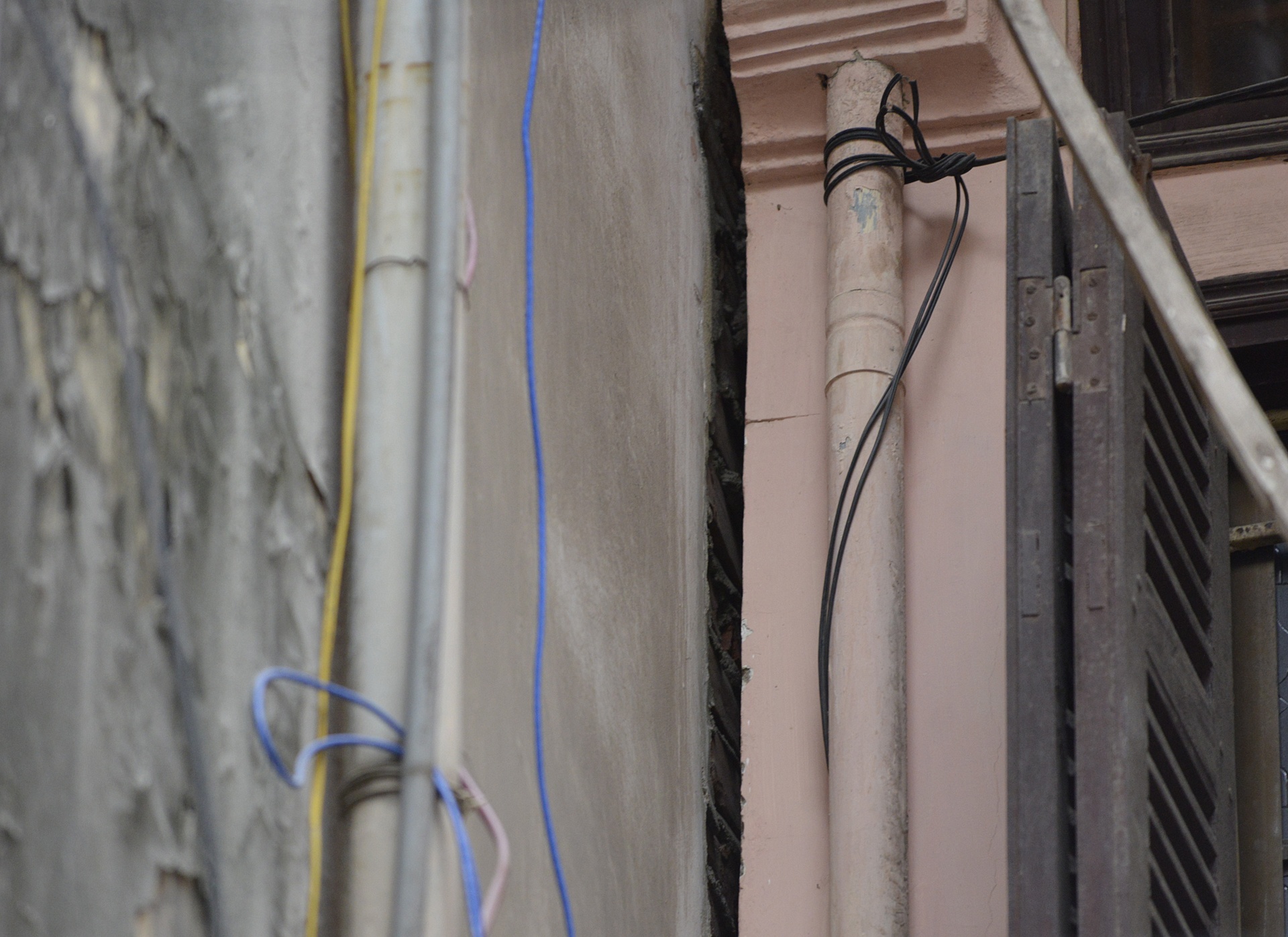 Thao do ngoi nha nghieng o Ha Noi anh 3