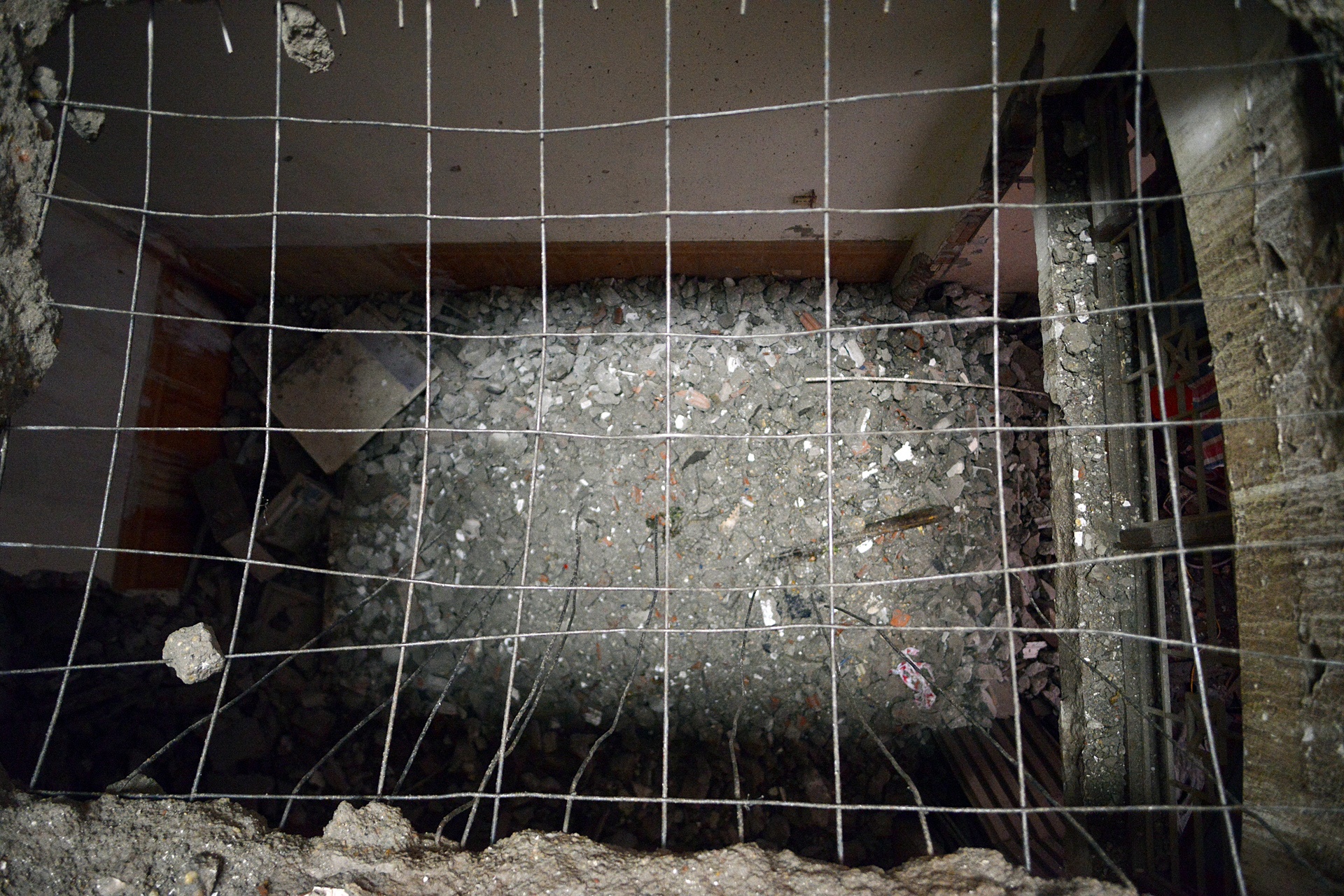 Thao do ngoi nha nghieng o Ha Noi anh 6