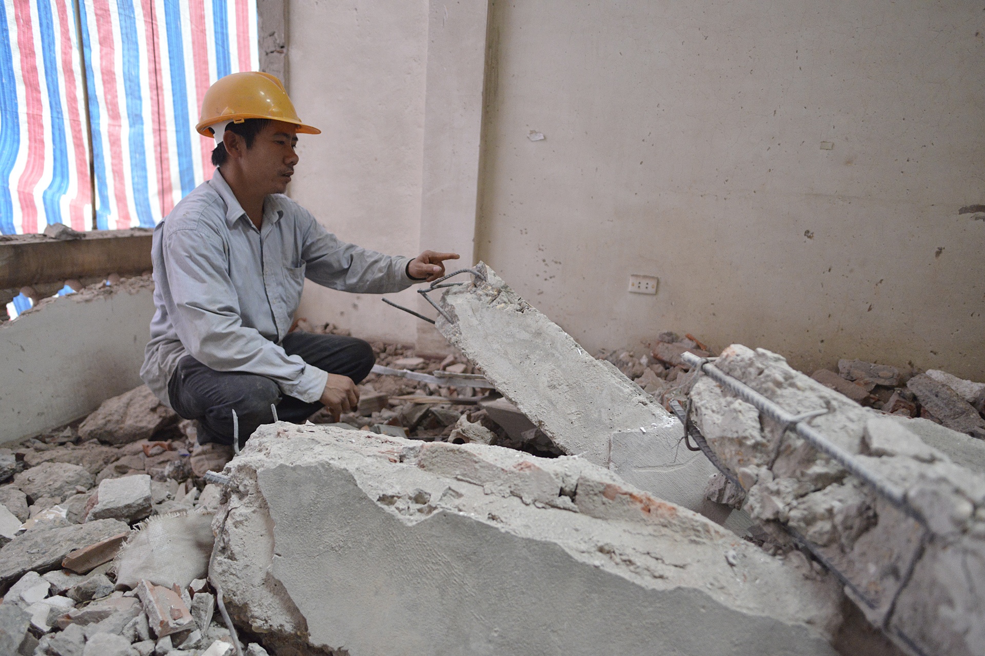 Thao do ngoi nha nghieng o Ha Noi anh 8