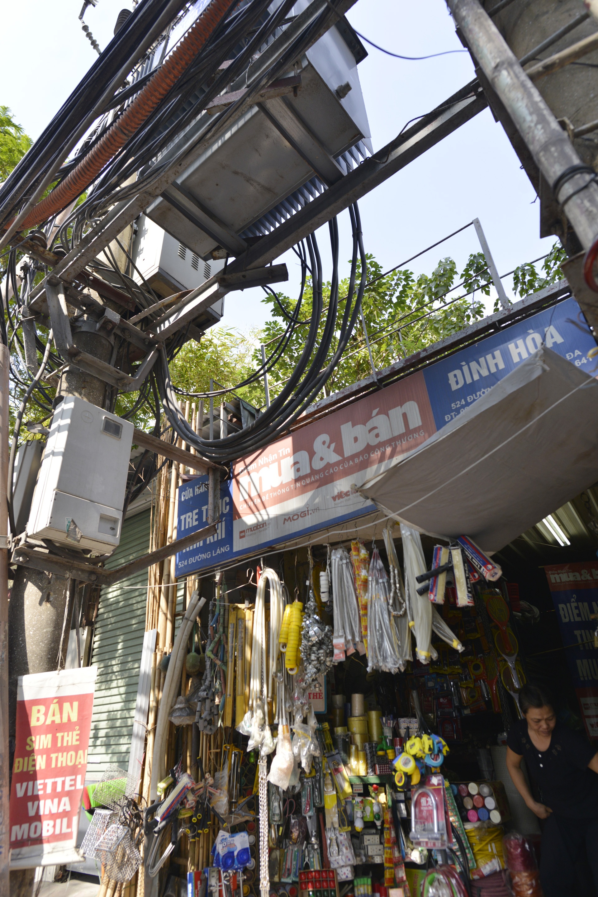 Muu sinh duoi chan tram bien ap o Ha Noi anh 11