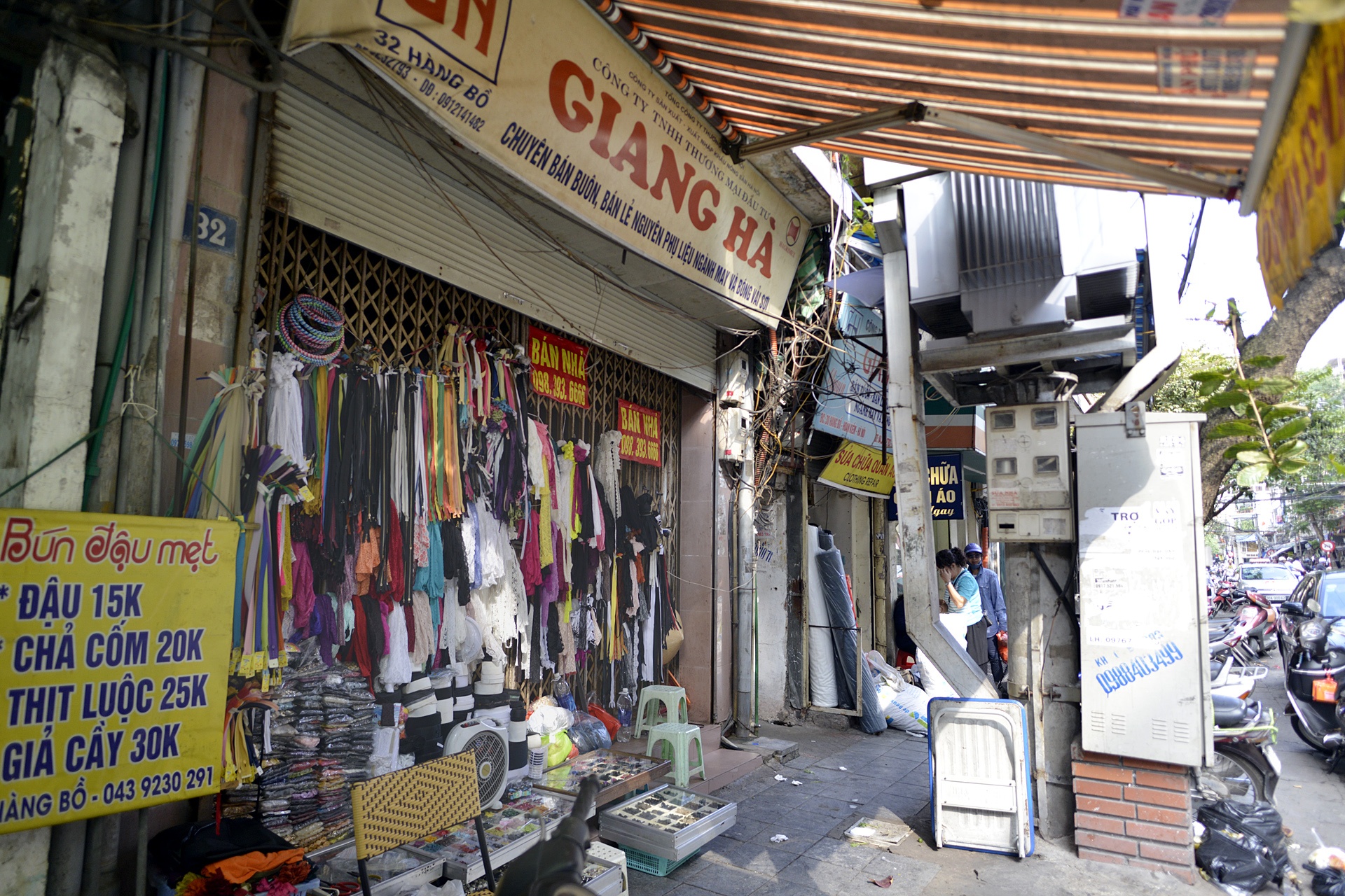 Muu sinh duoi chan tram bien ap o Ha Noi anh 12