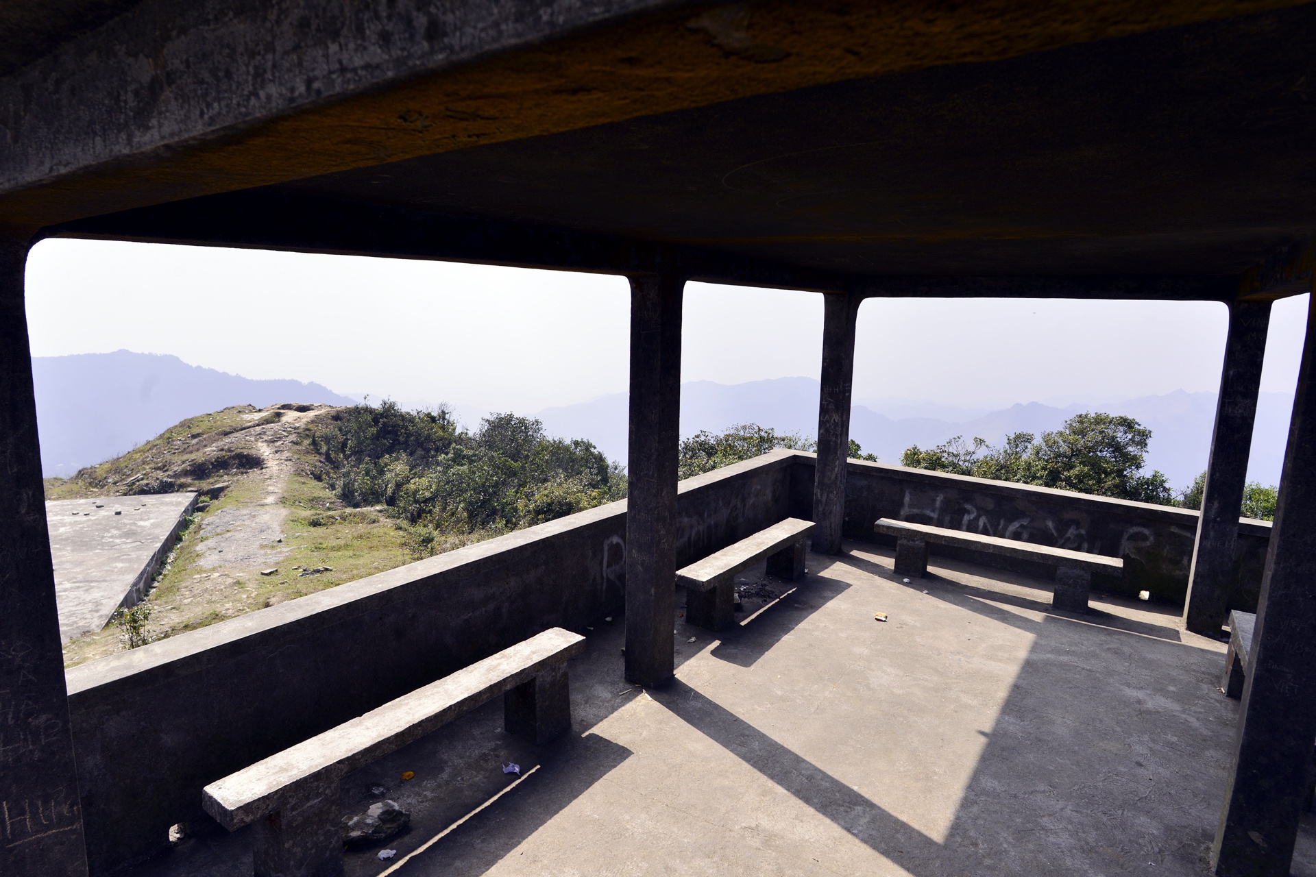 Ve dep hoang so tren dinh Mau Son nhin tu tren cao anh 7