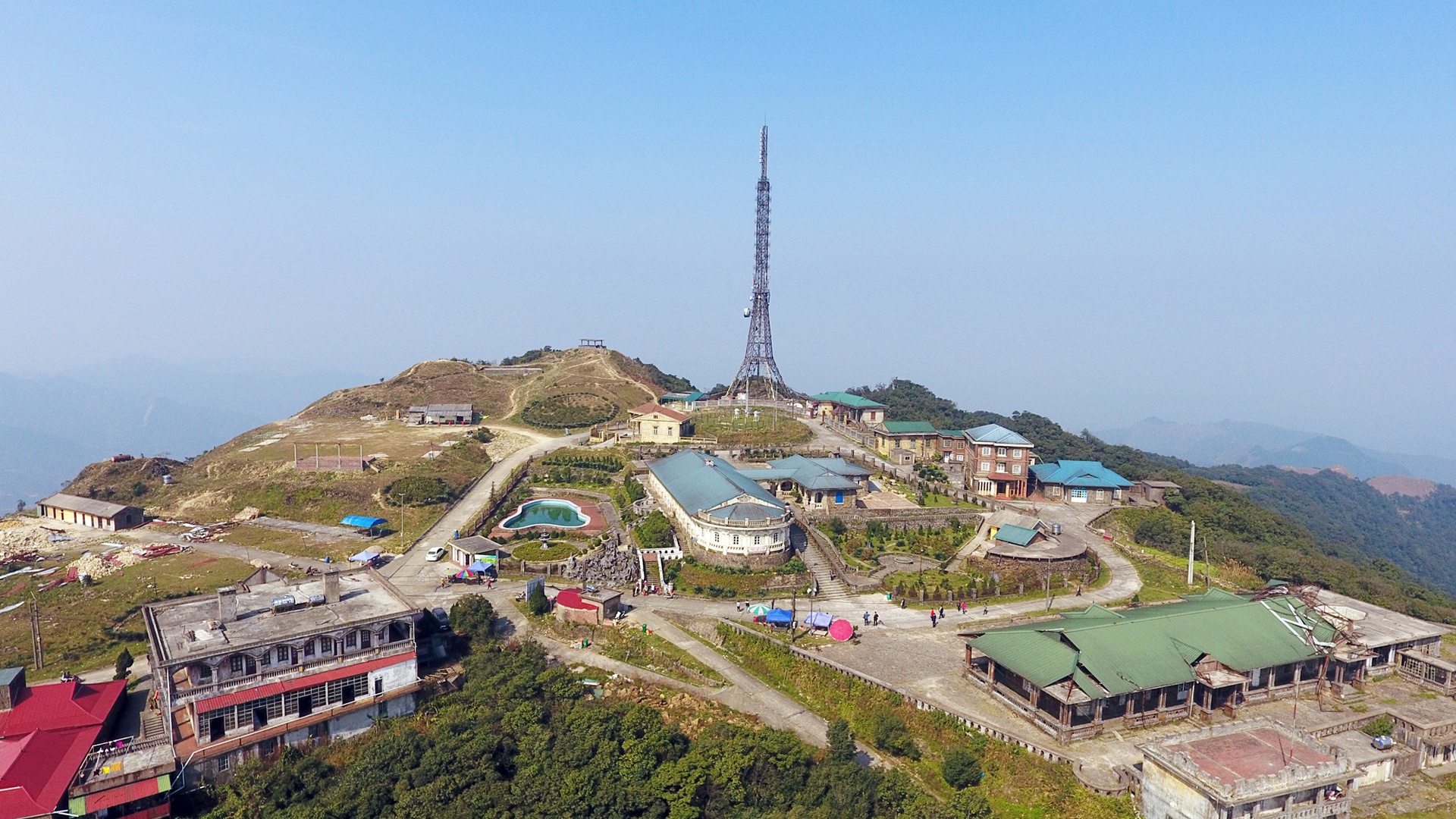 Dinh Mau Son trong ngay khoi cong he thong cap treo hinh anh