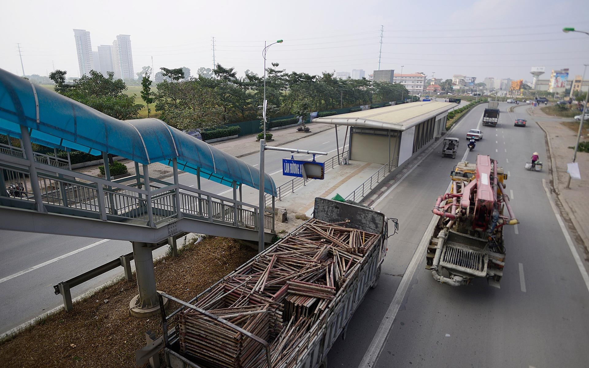 Tuyen buyt nhanh dau tien o Viet Nam truoc ngay van hanh thu hinh anh