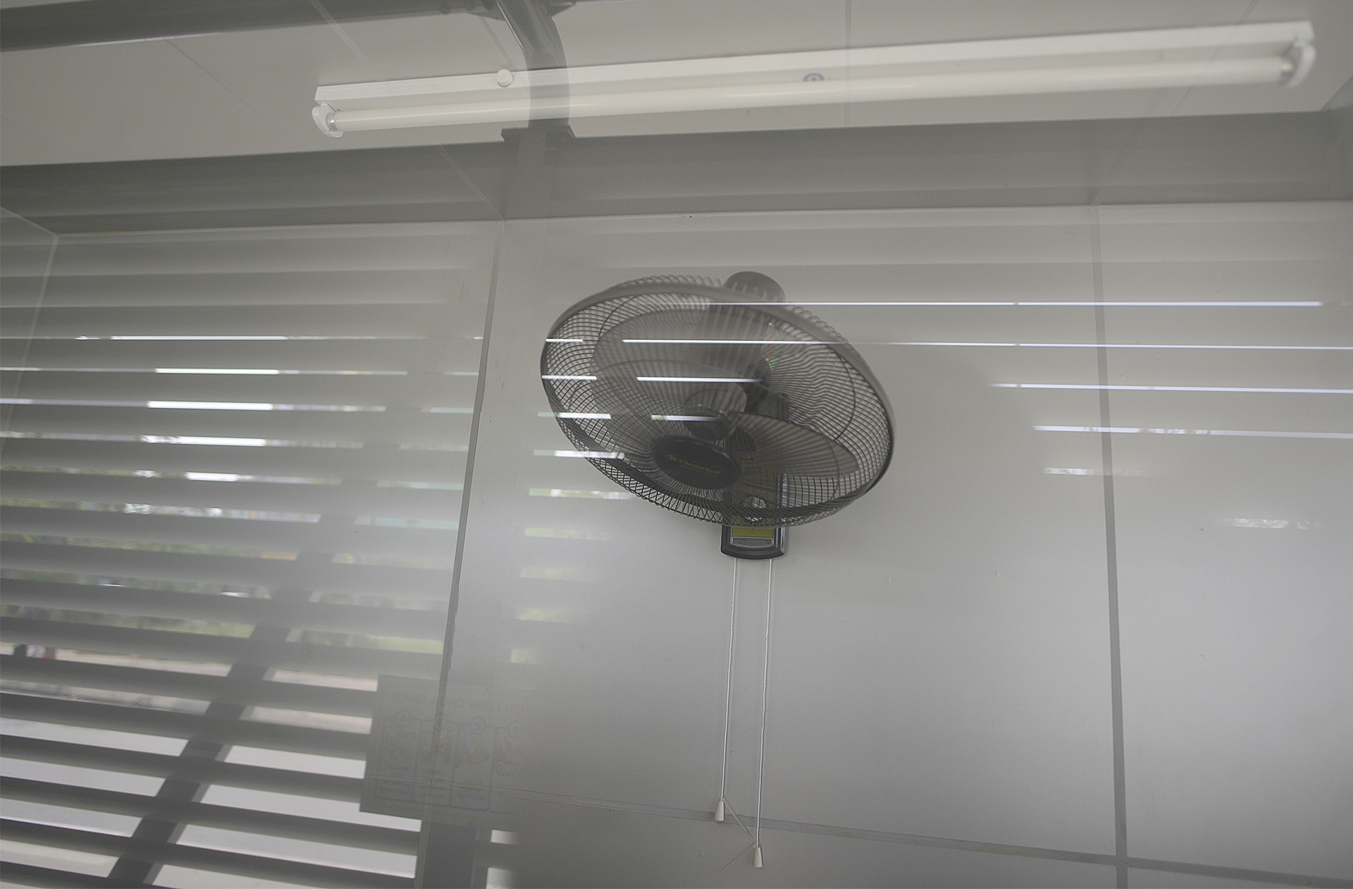 Kim tiem tran ngap cau di bo tuyen xe buyt nhanh anh 8