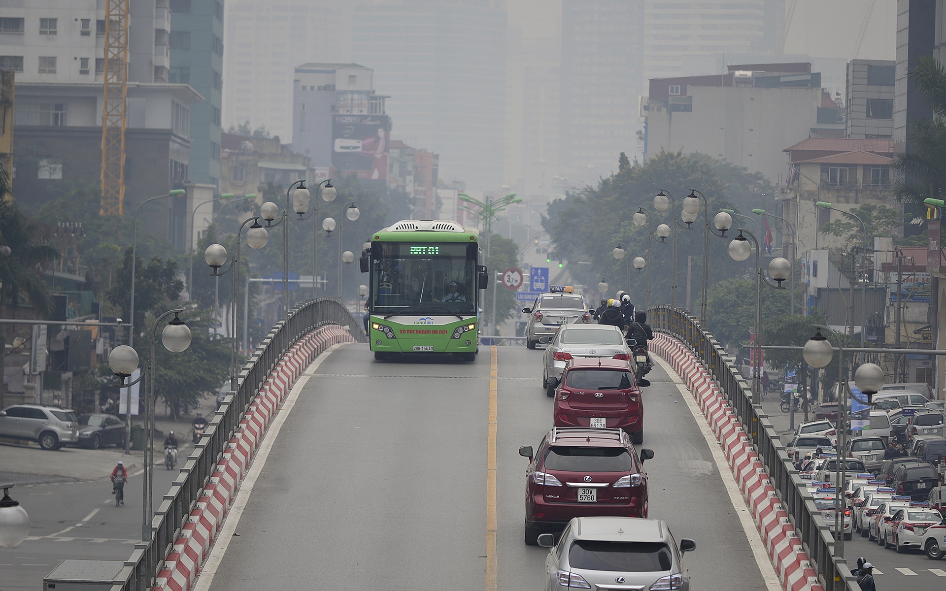 Ngay dau hoat dong cua buyt nhanh BRT anh 7