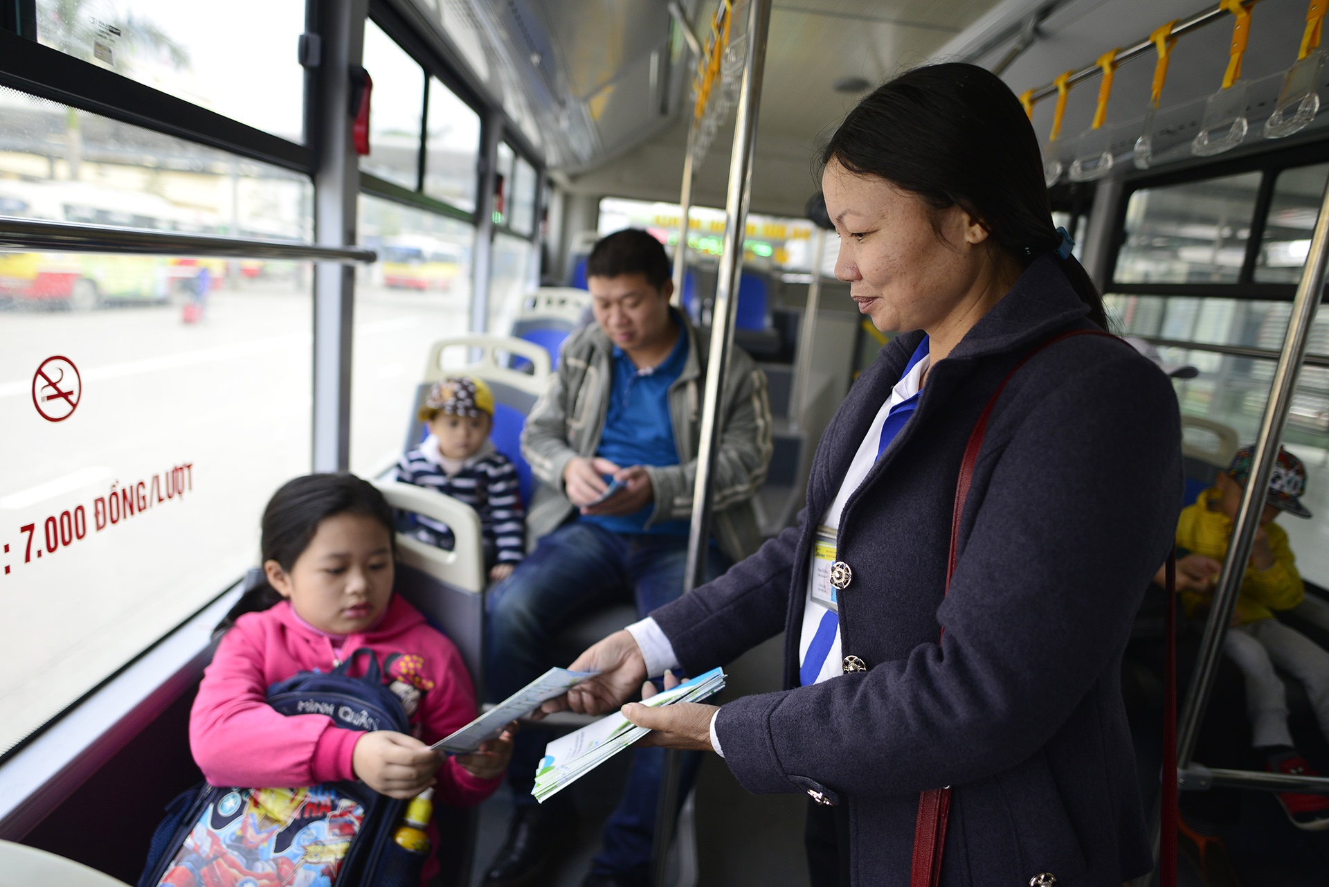 Ngay dau hoat dong cua buyt nhanh BRT anh 8