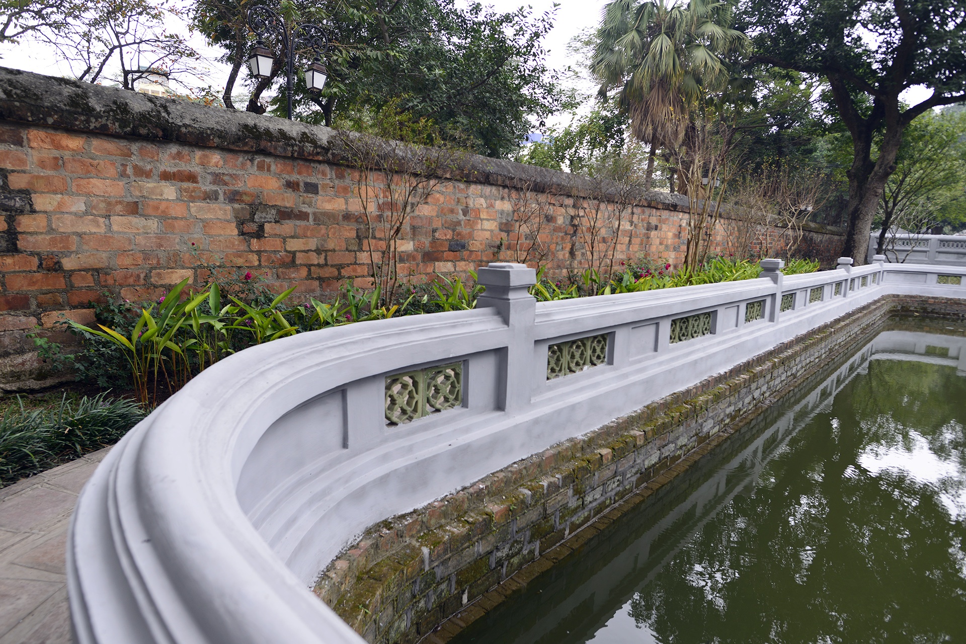 Van Mieu Quoc tu giam 'khoac ao' moi anh 9