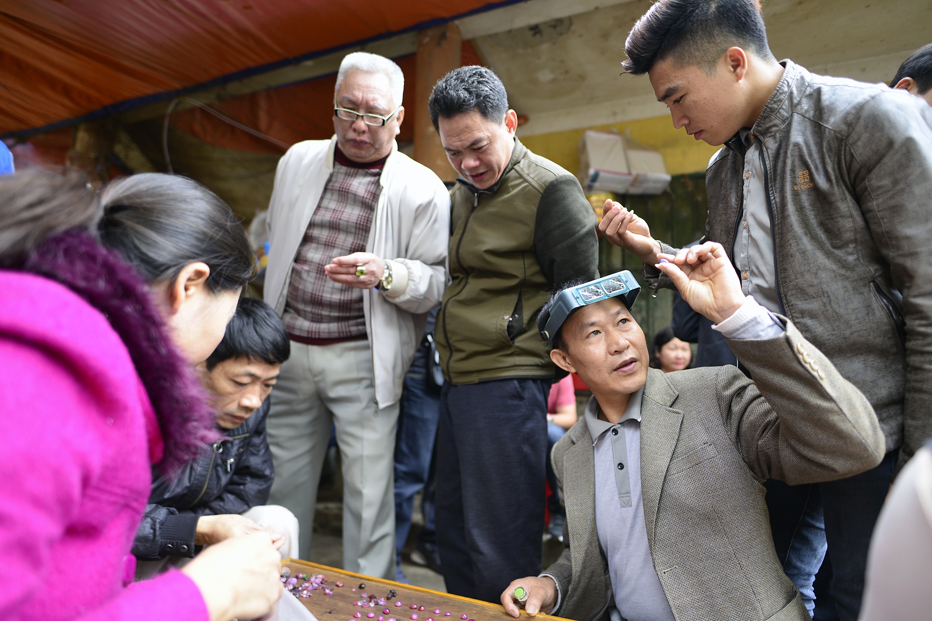 Cho da quy ban nhu rau nhon nhip dip can Tet anh 9