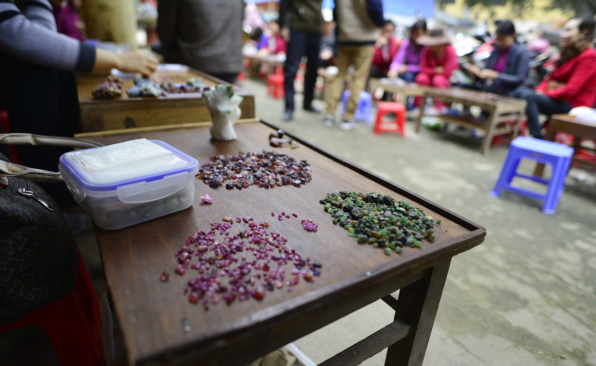 Cho da quy ban nhu rau nhon nhip dip can Tet anh 5