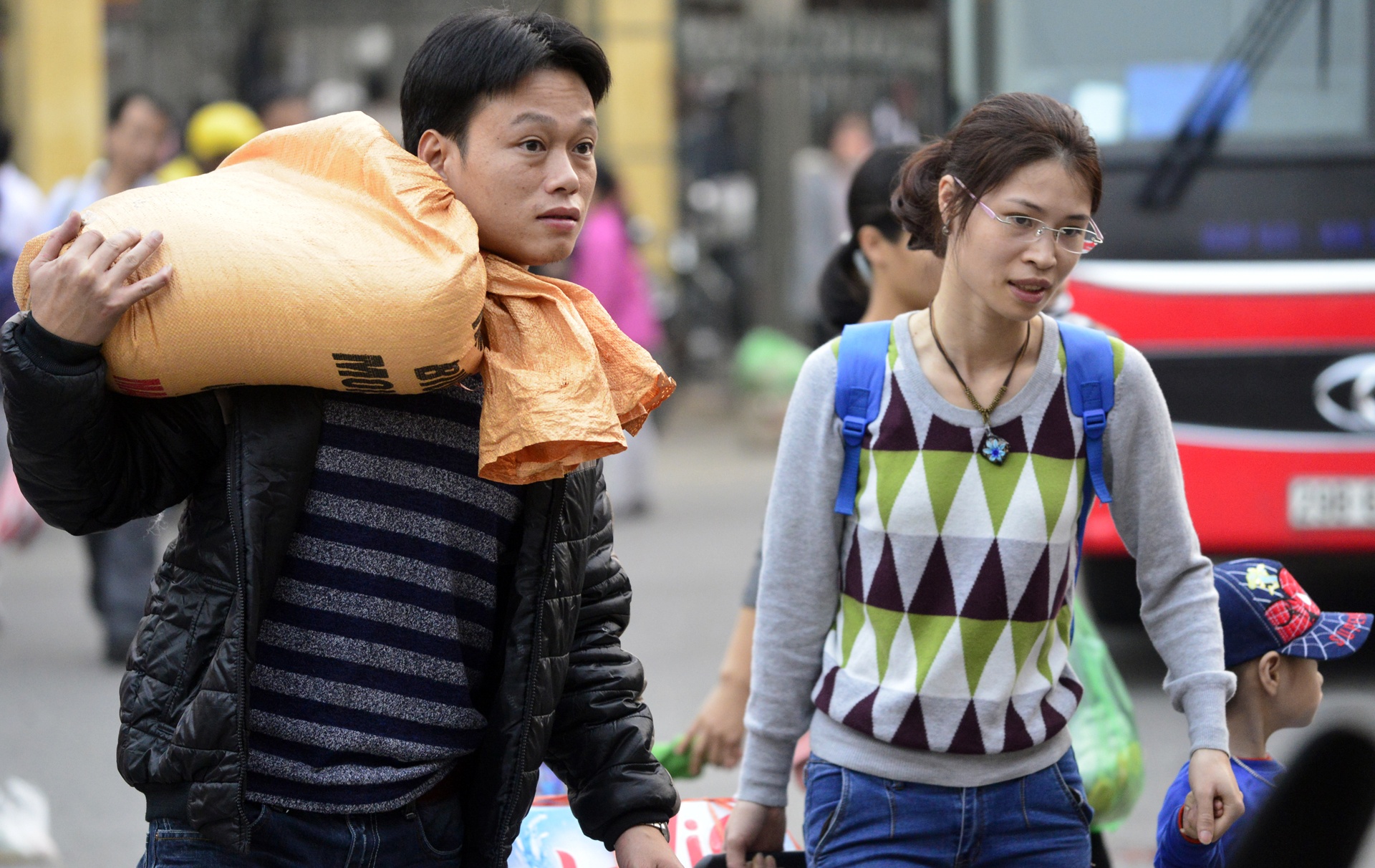 Nguoi dan tro lai Ha Noi,  giao thong un tac anh 7
