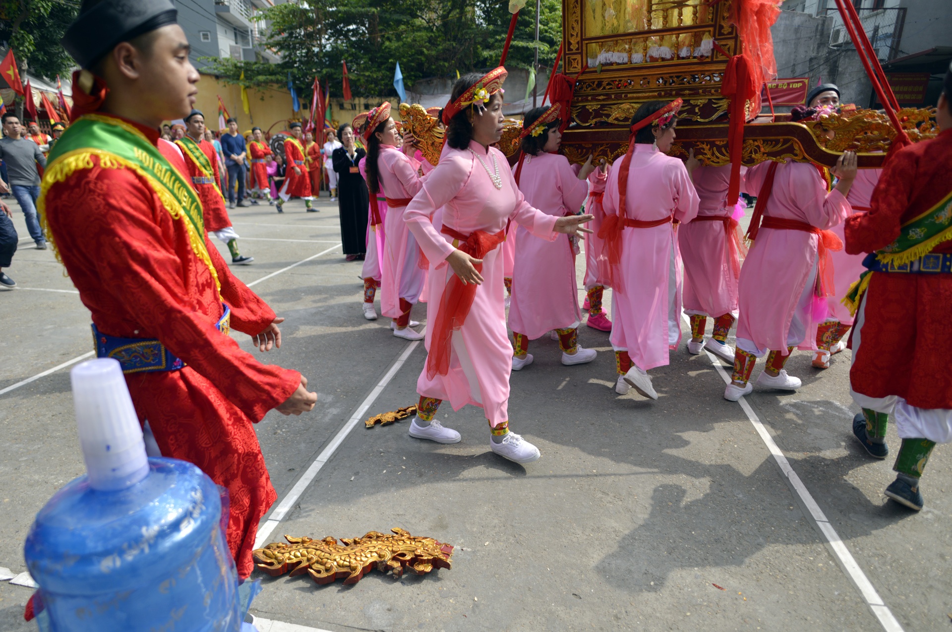 nu ruoc kieu bay o Ha Noi anh 10