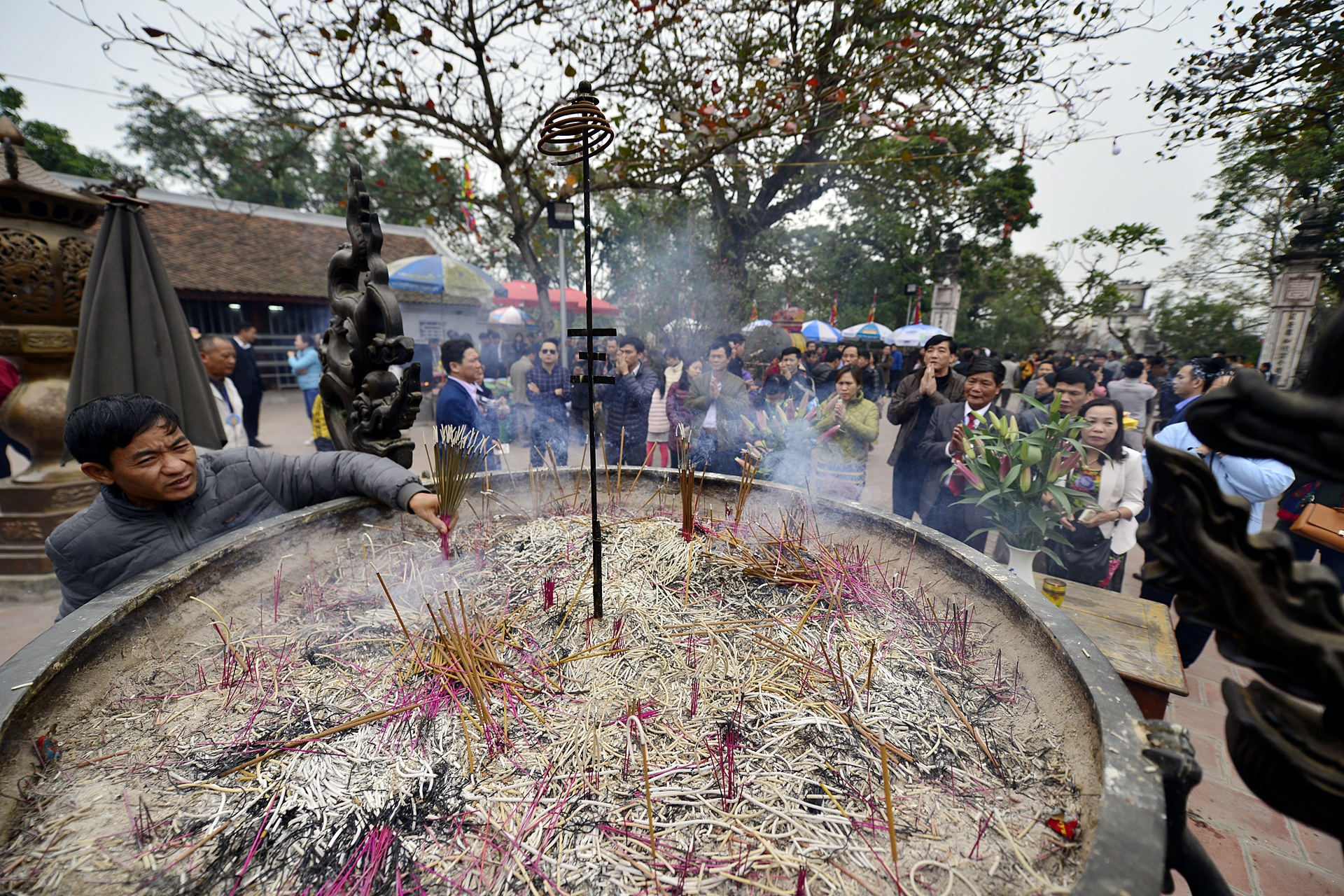 le hoi den tran truoc gio khai an anh 8