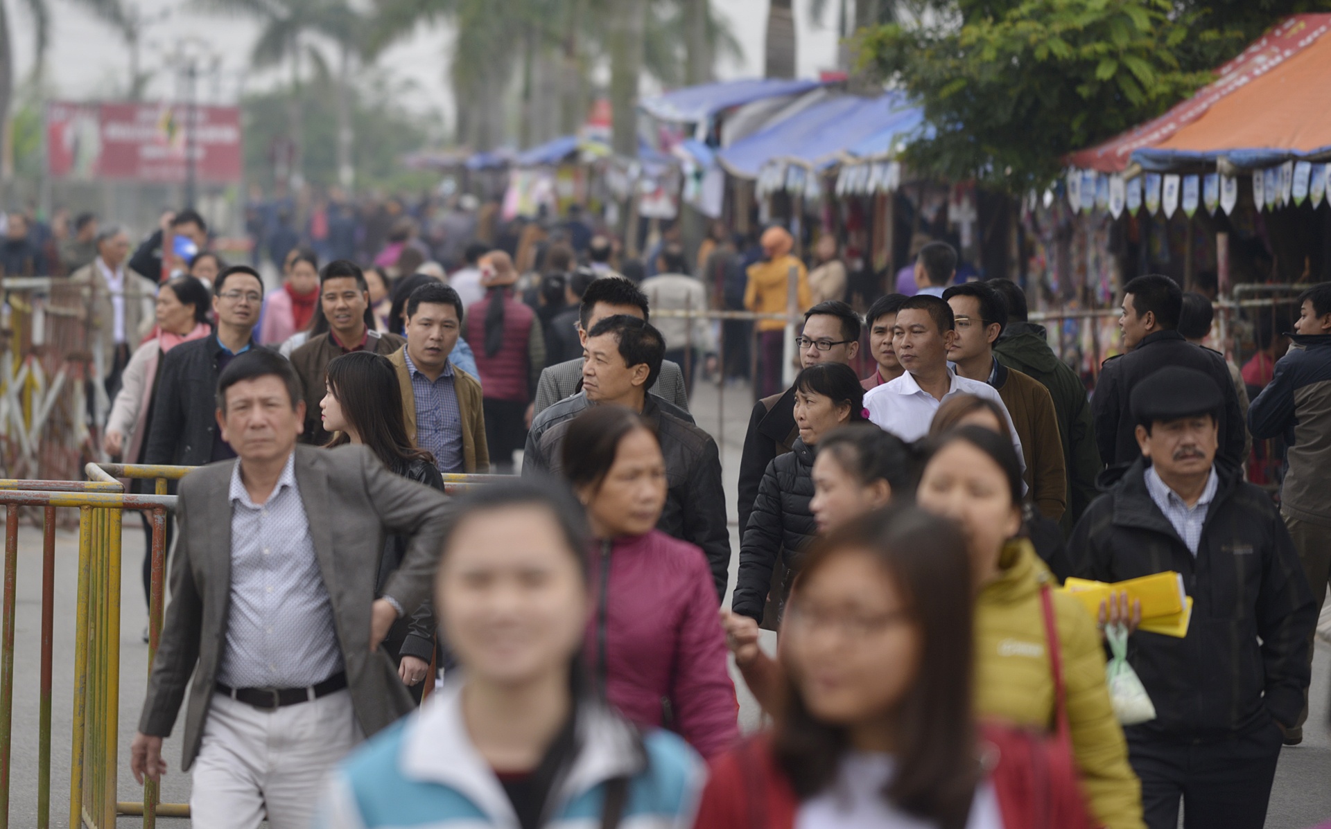 le hoi den tran truoc gio khai an anh 1