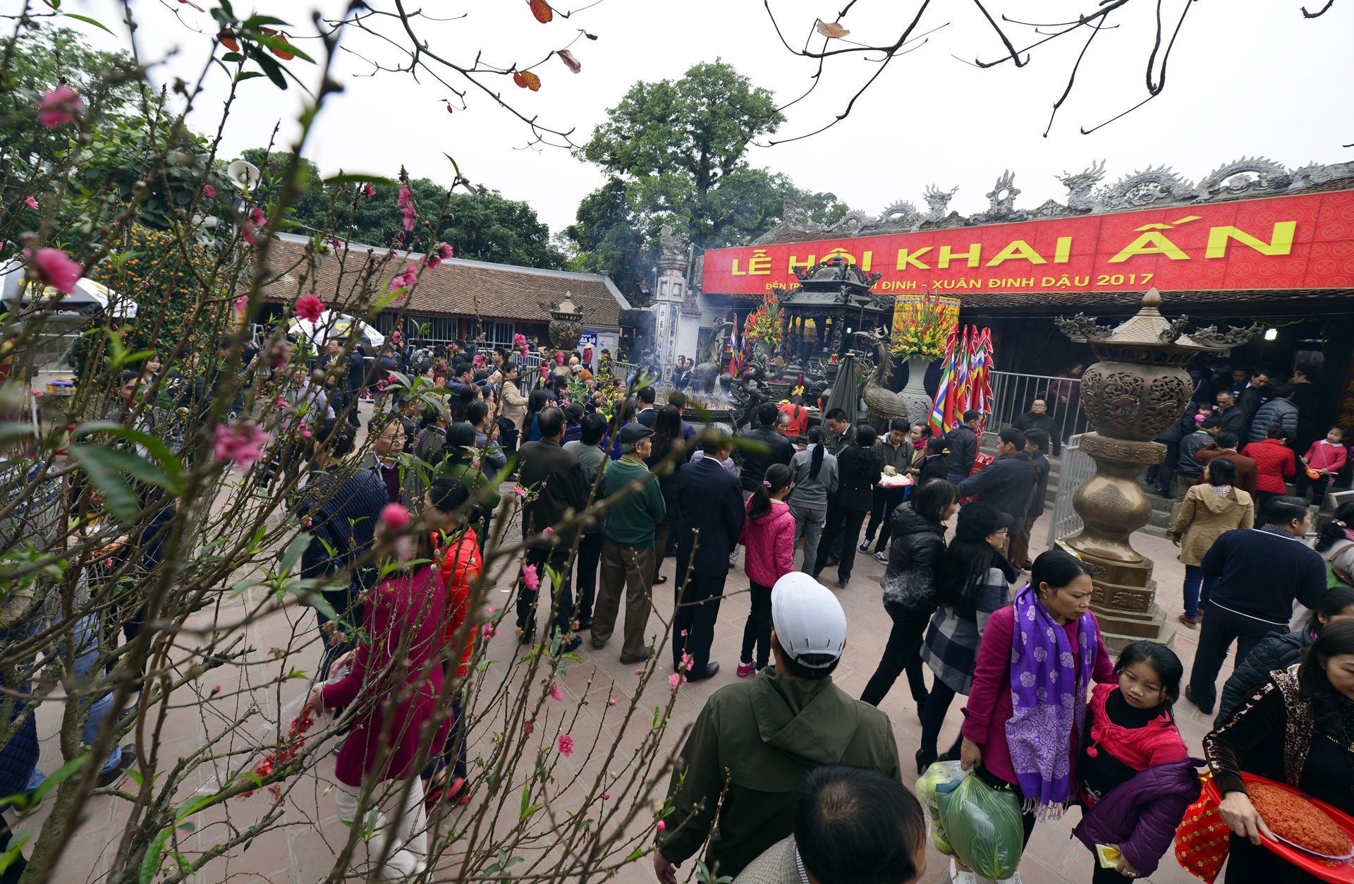 le hoi den tran truoc gio khai an anh 5