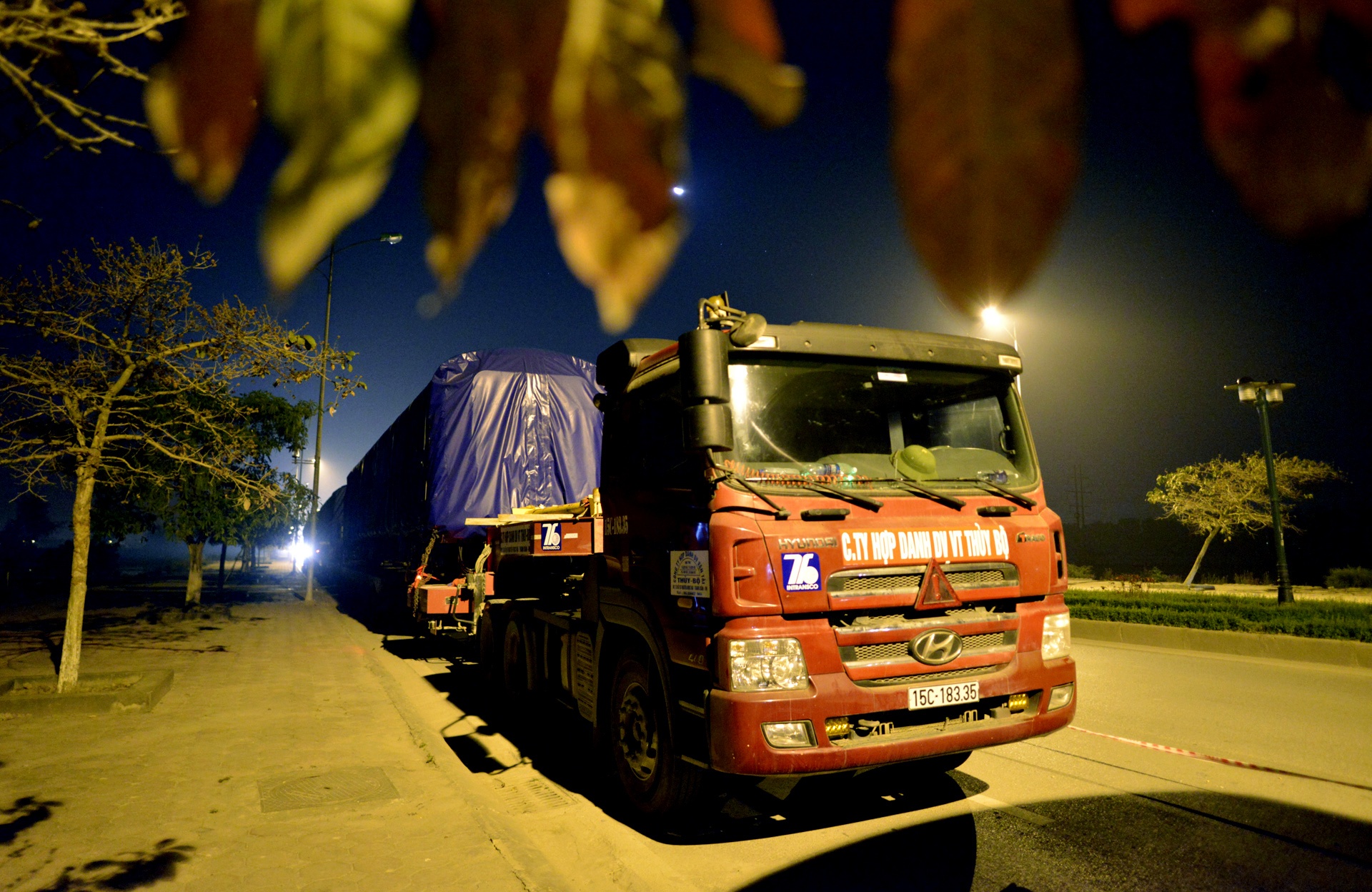 4 doan tau duong sat tren cao ve den Ha Noi anh 2