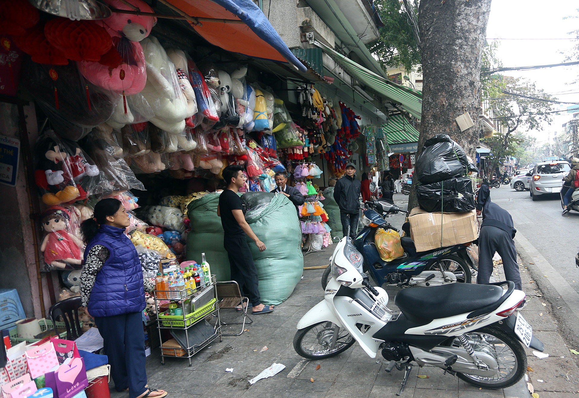 via he quan trung tam Ha Noi sau khi don dep anh 7