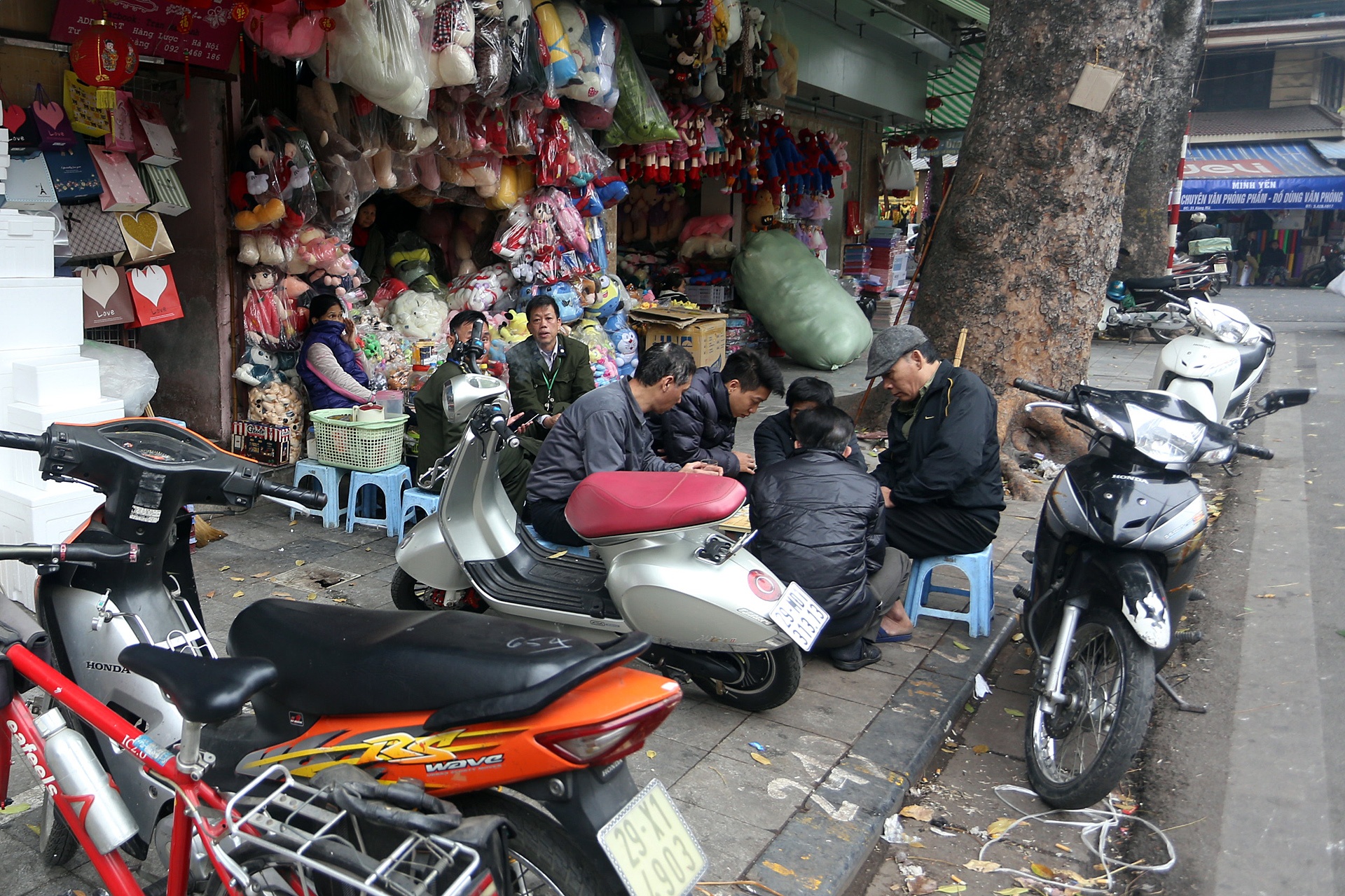 via he quan trung tam Ha Noi sau khi don dep anh 8