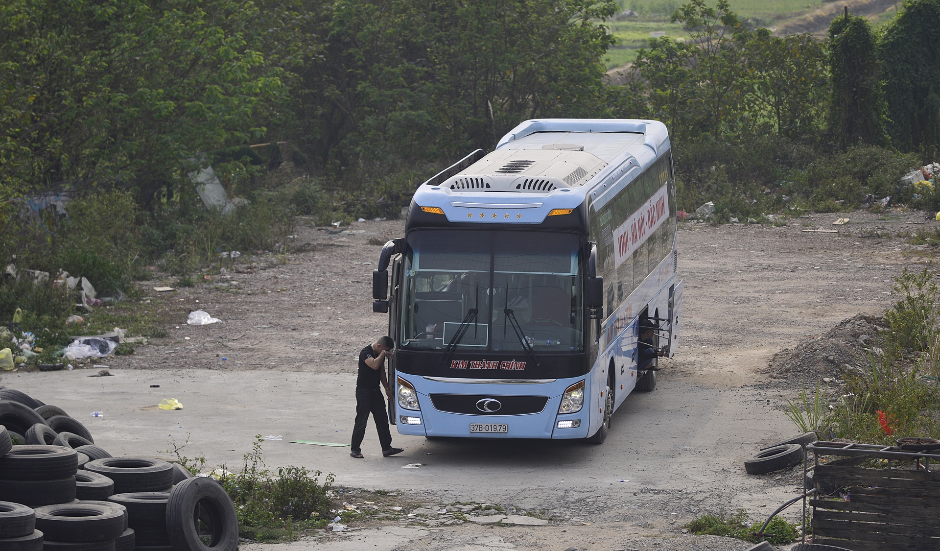 Bai xe quanh ben xe My Dinh anh 11