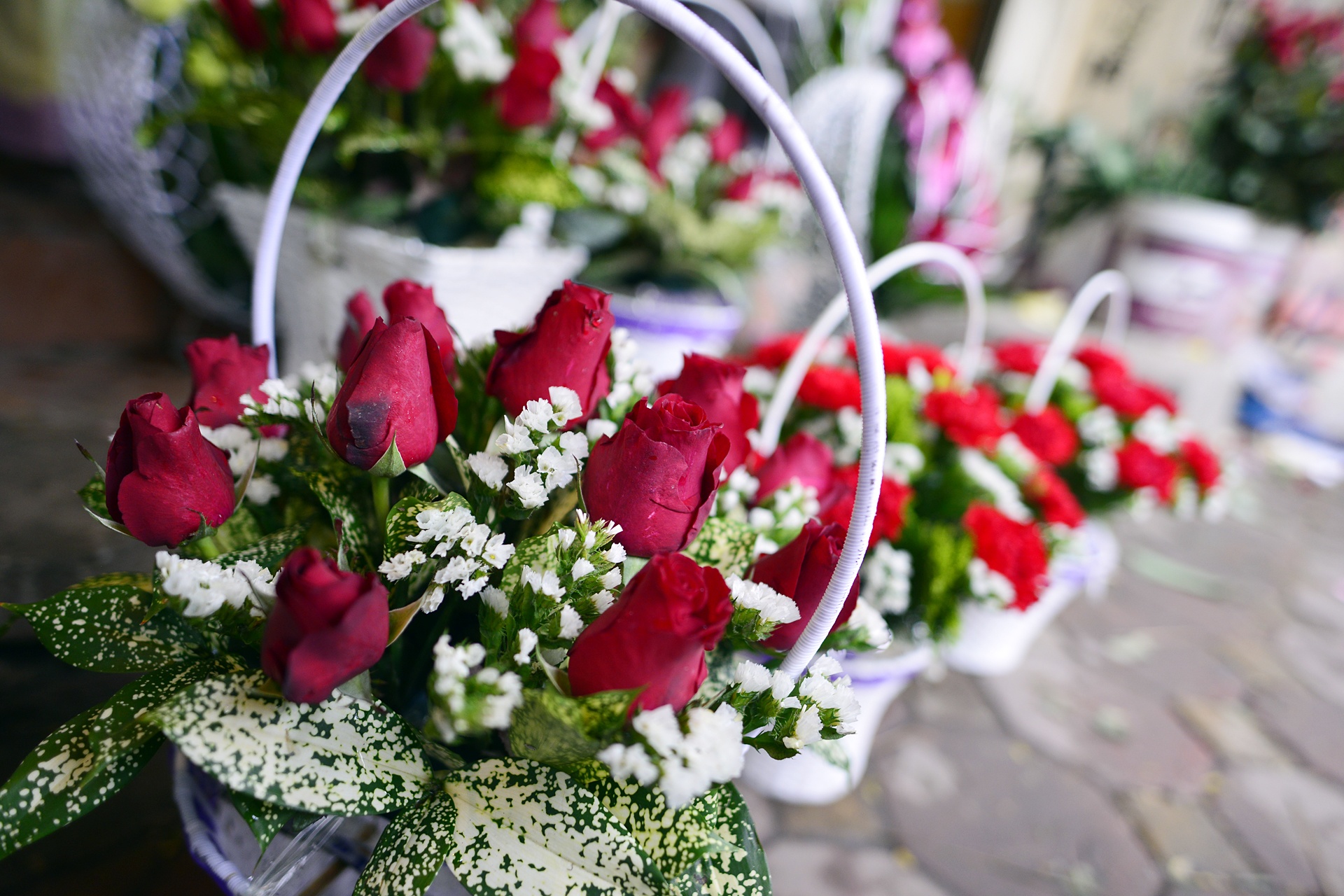 Khong khi 8/3 ron rang pho phuong anh 3