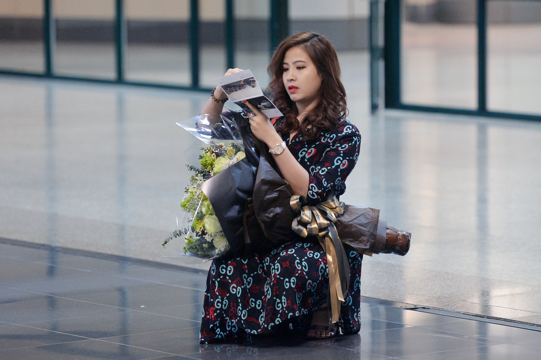 Khong khi 8/3 ron rang pho phuong anh 13