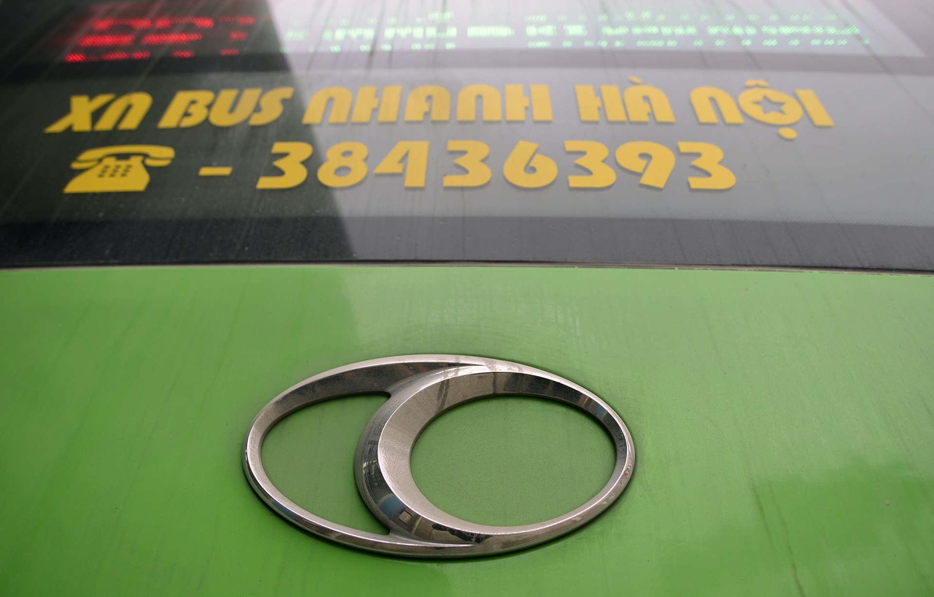 Can canh noi that xe buyt nhanh BRT anh 12