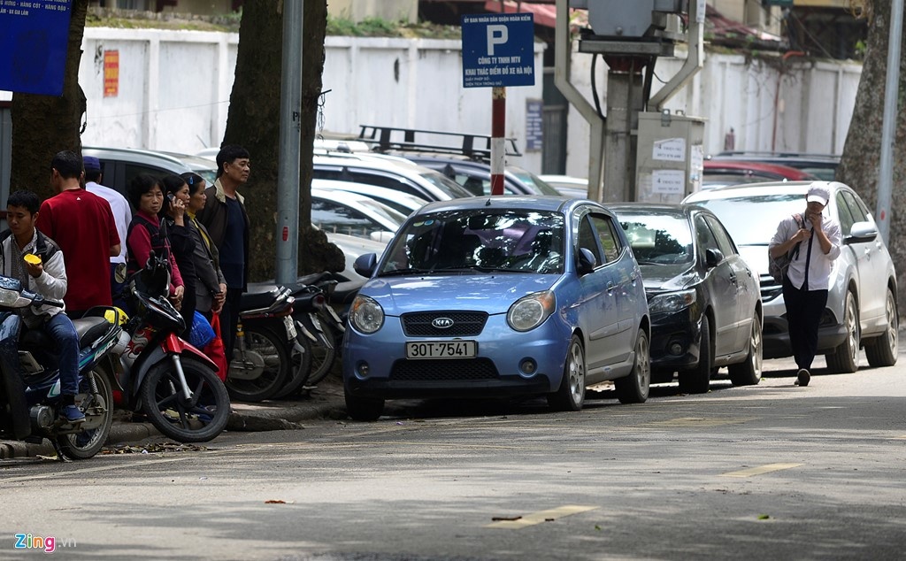 Nguoi di bo mat loi di vi oto do tran lan anh 9