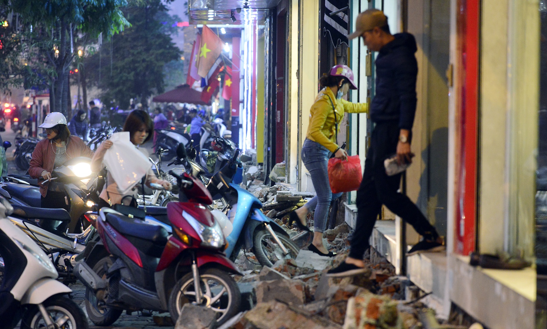 Nguoi dan keu troi vi bi pha bac tam cap anh 2