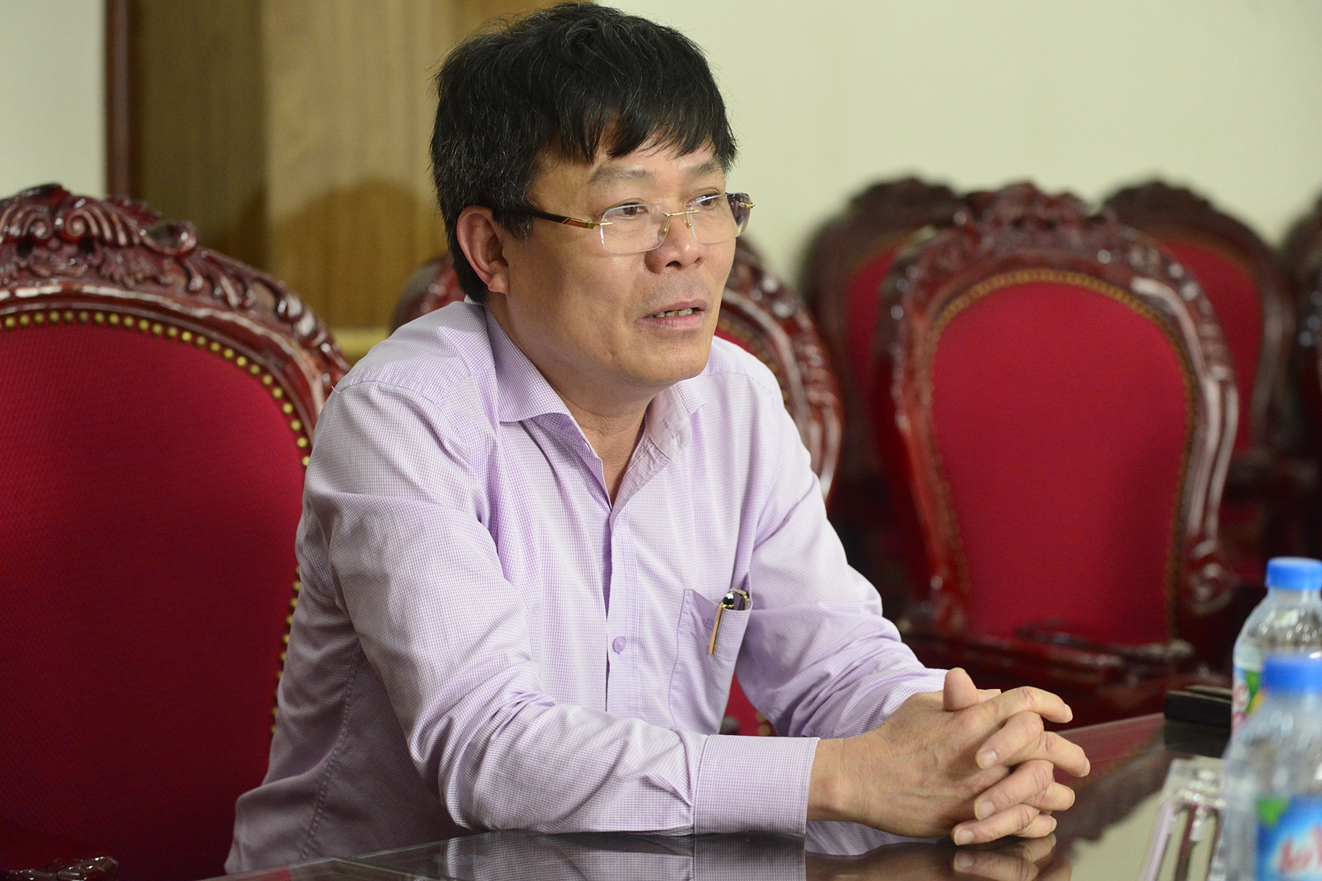 ky luat can bo xa chat cay don via he anh 1