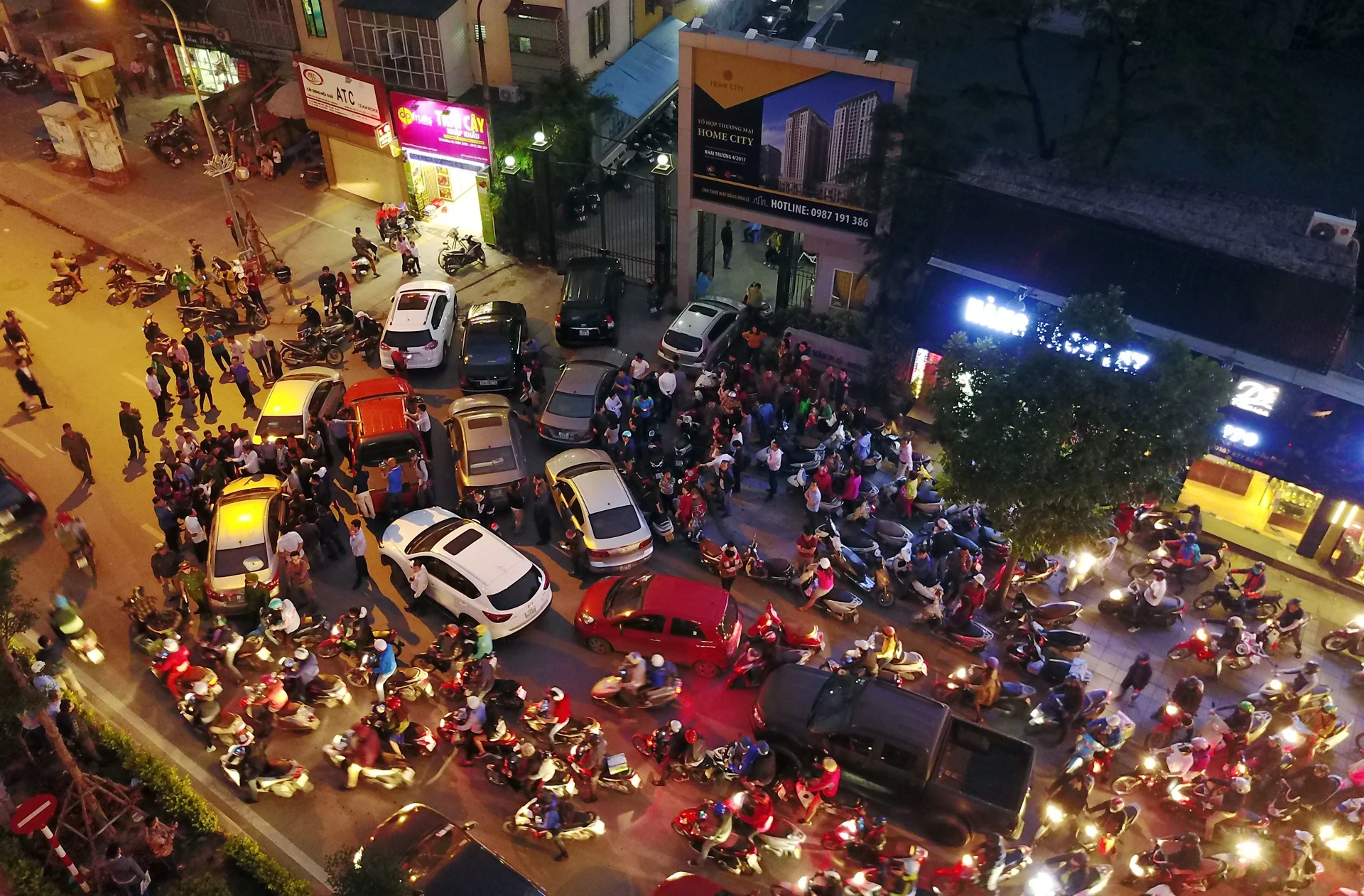 lum xum o home city,  home city trung kinh anh 8