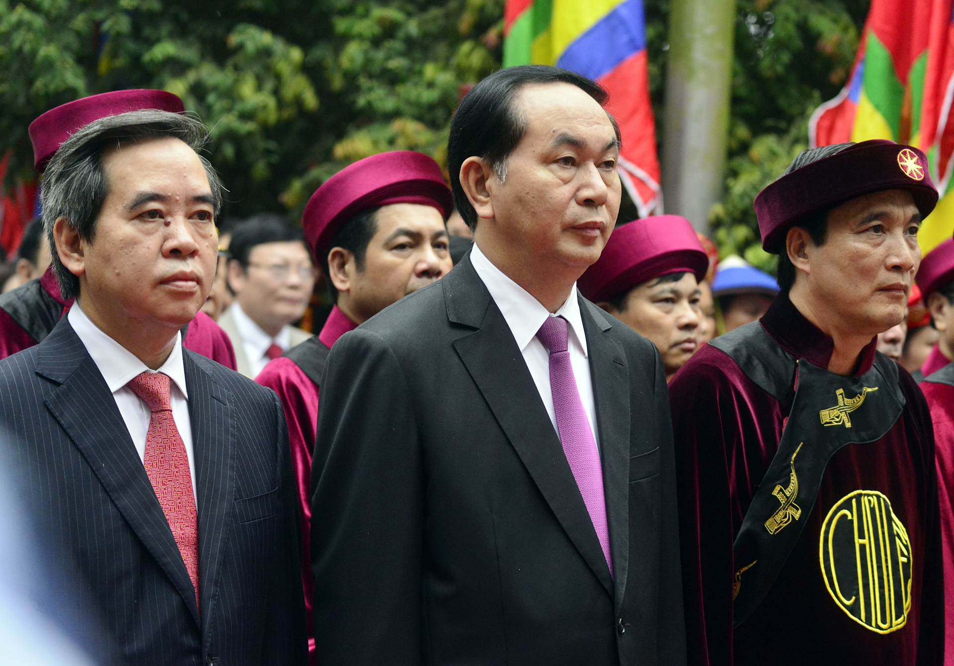 Chu tich nuoc dang huong tuong niem cac Vua Hung hinh anh